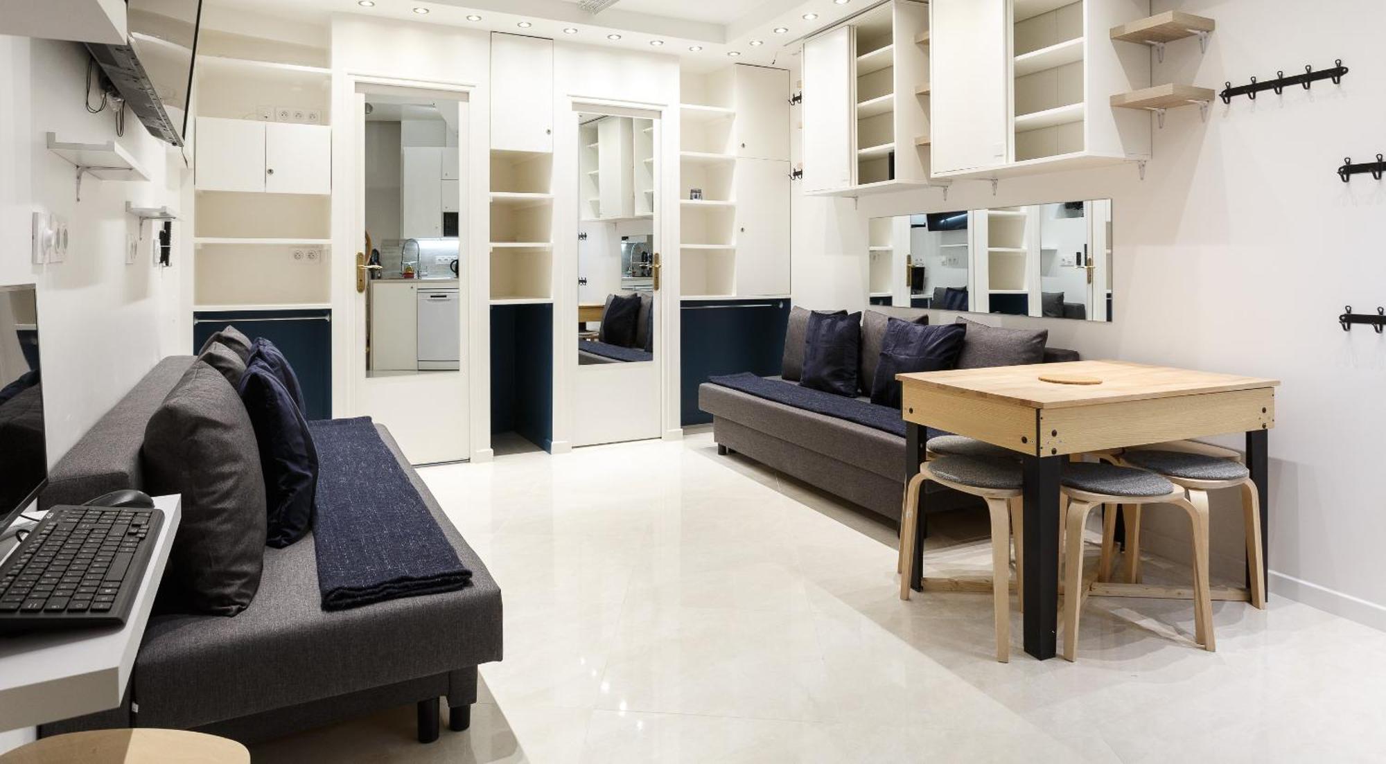 Deluxe Apartment