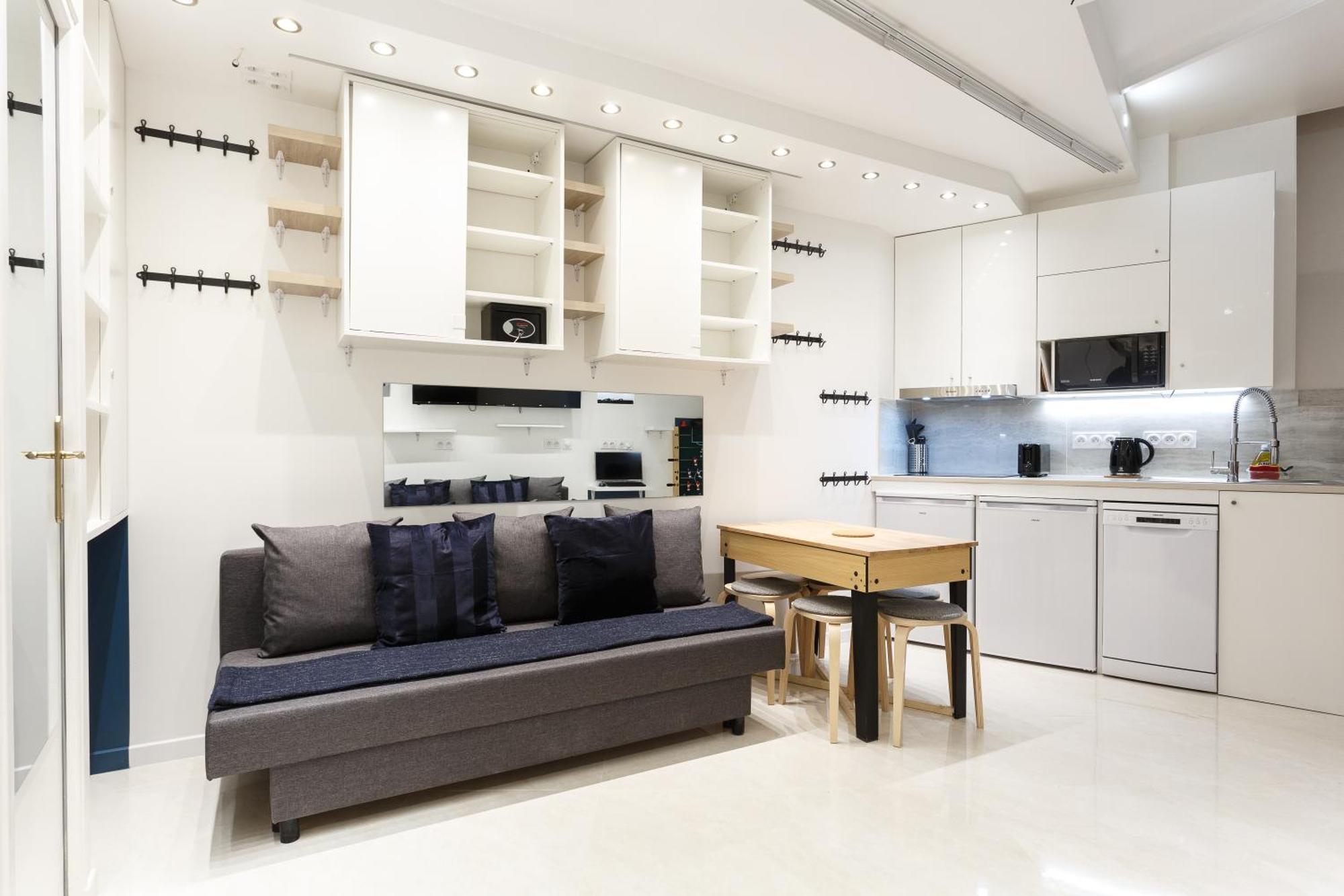 Deluxe Apartment