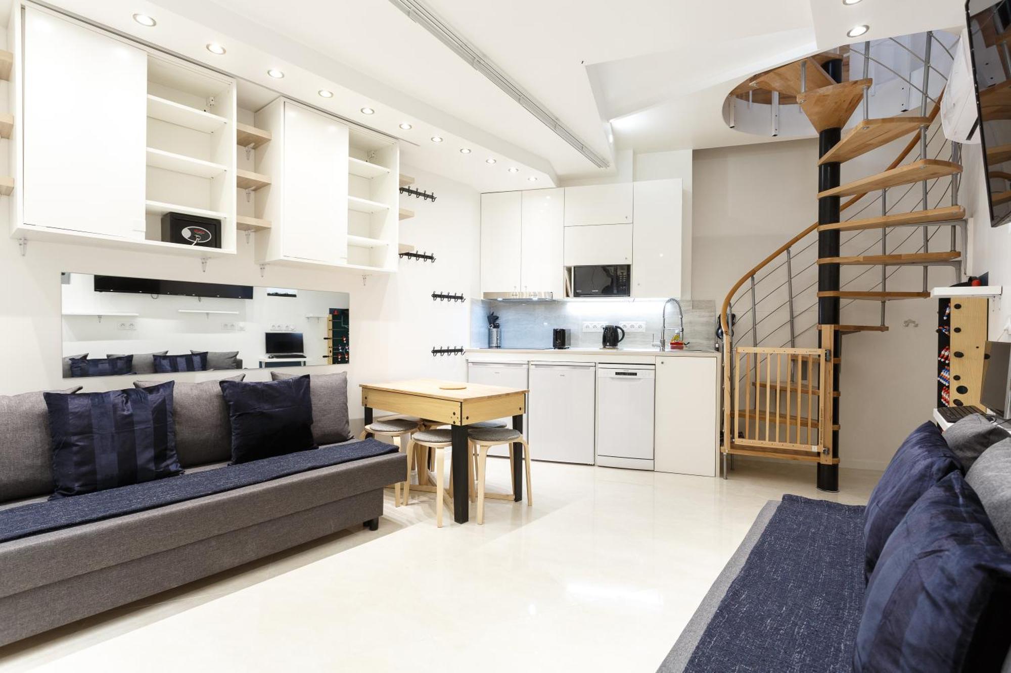 Deluxe Apartment