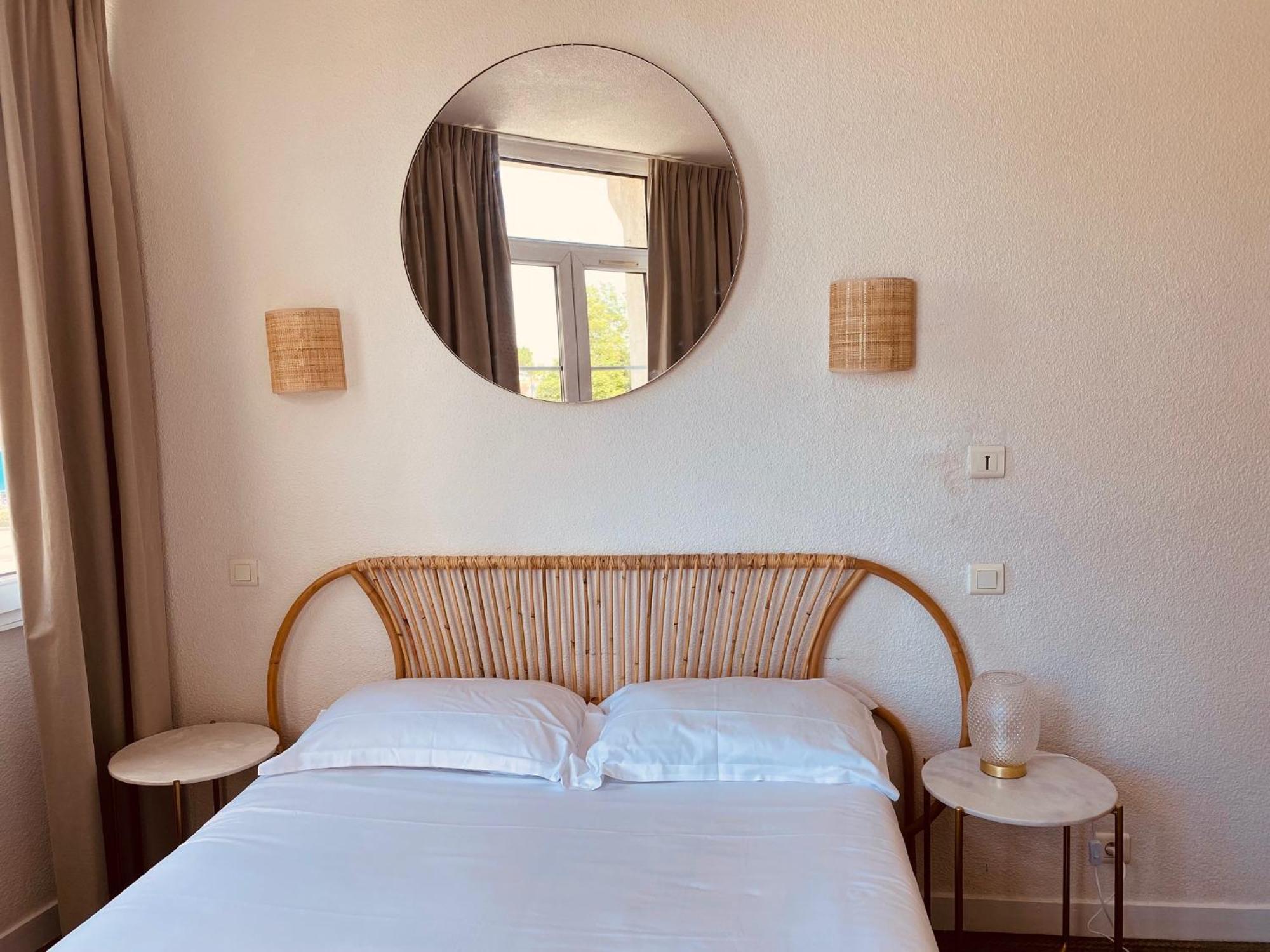 Double Room Private Bathroom