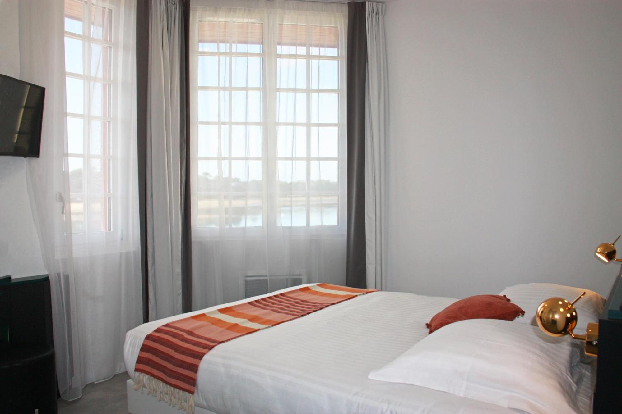 Double Room Lake View