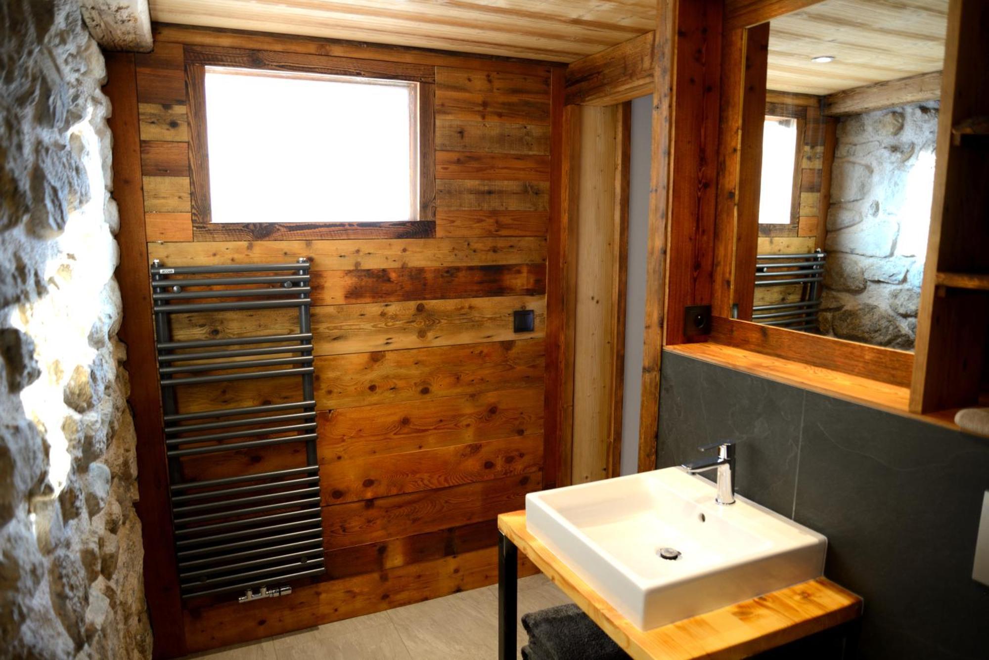 Deluxe Double or Twin Room Mountain View