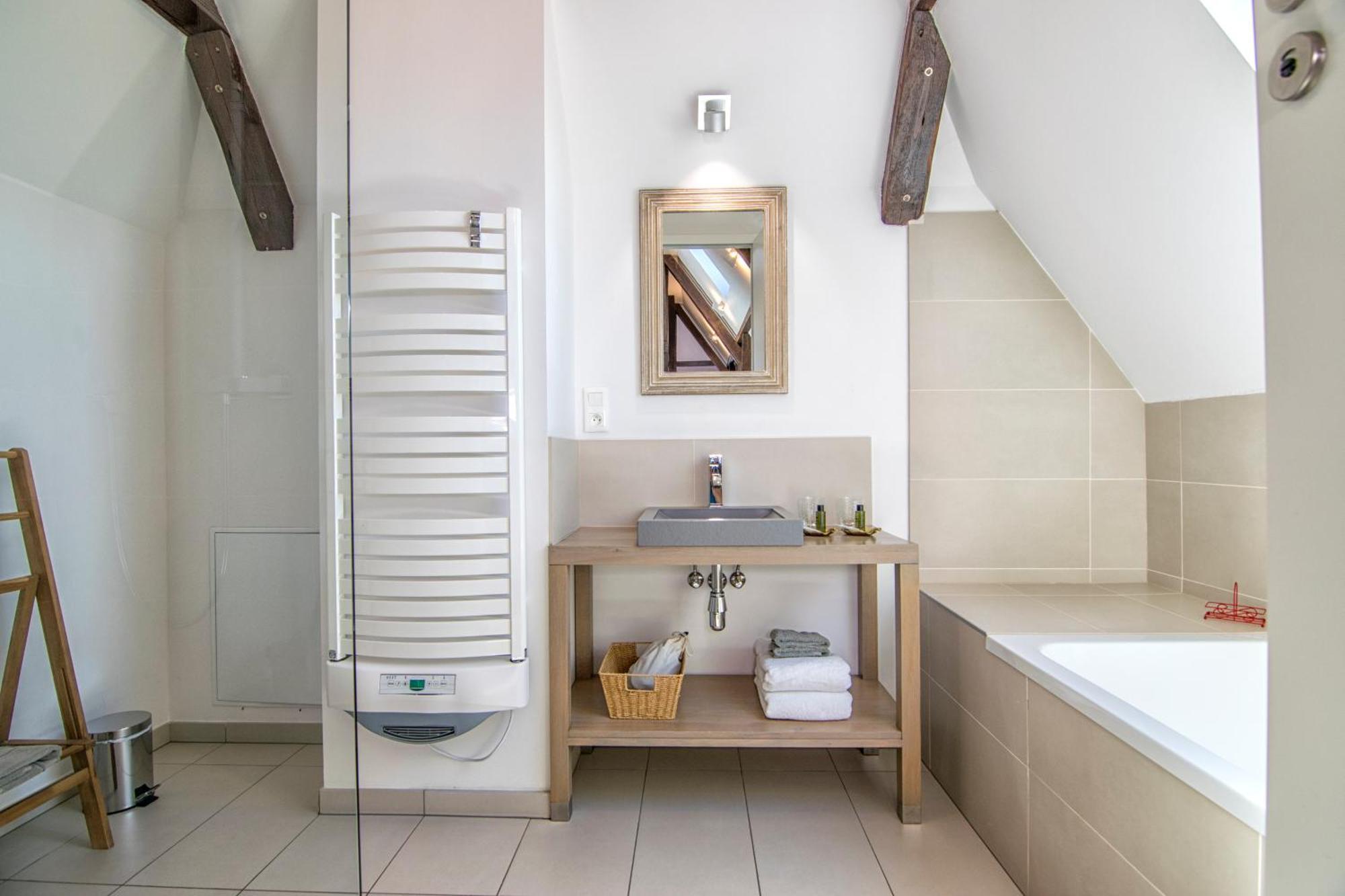 Large Double Room