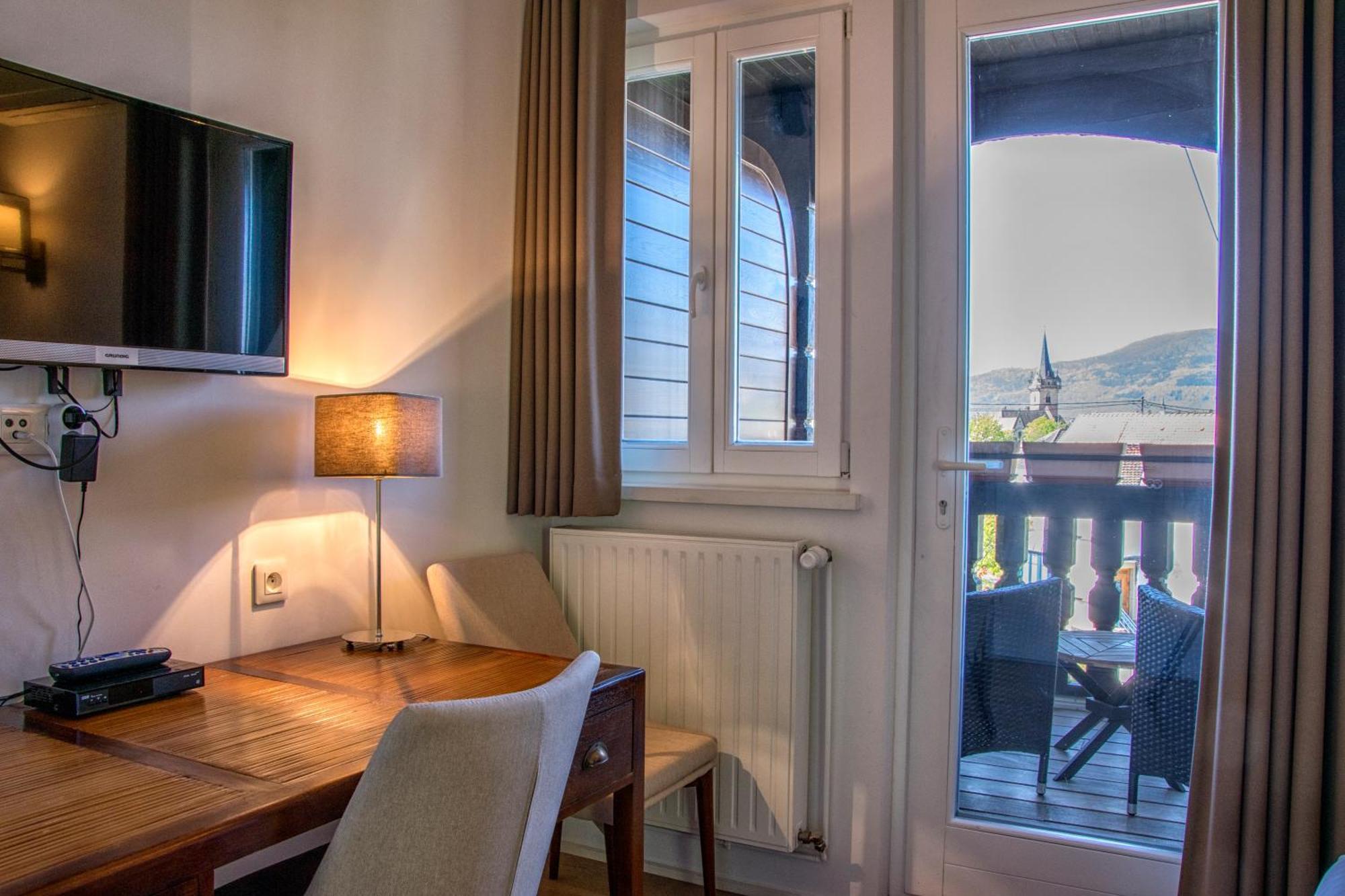 Superior Double or Twin Room Terrace 2