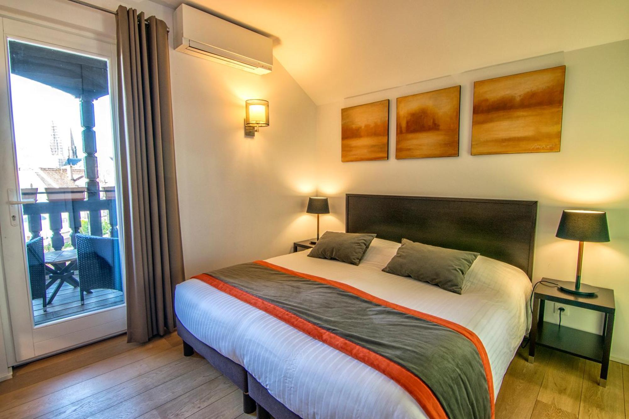 Superior Double or Twin Room Terrace 2