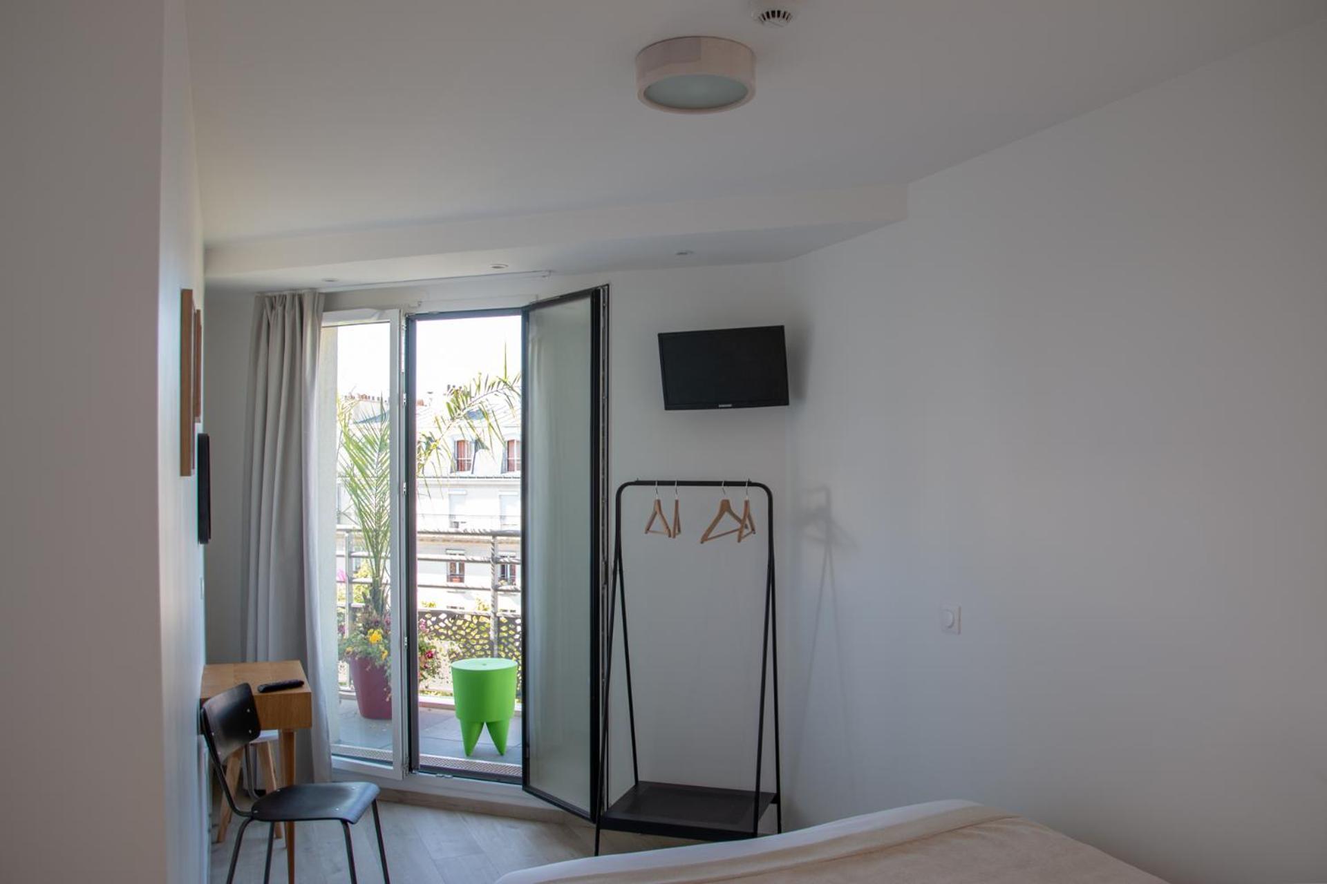 Single Room Balcony