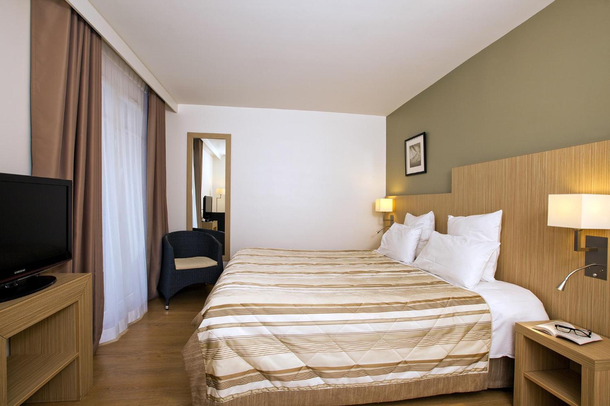 Two-Bedroom Suite