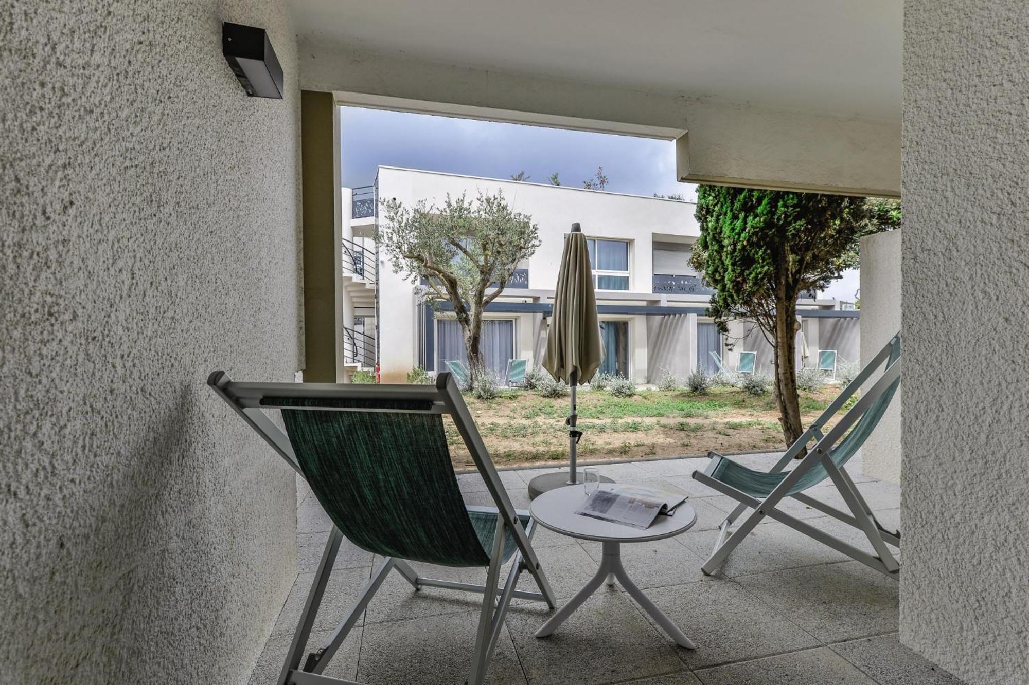 Studio Terrace