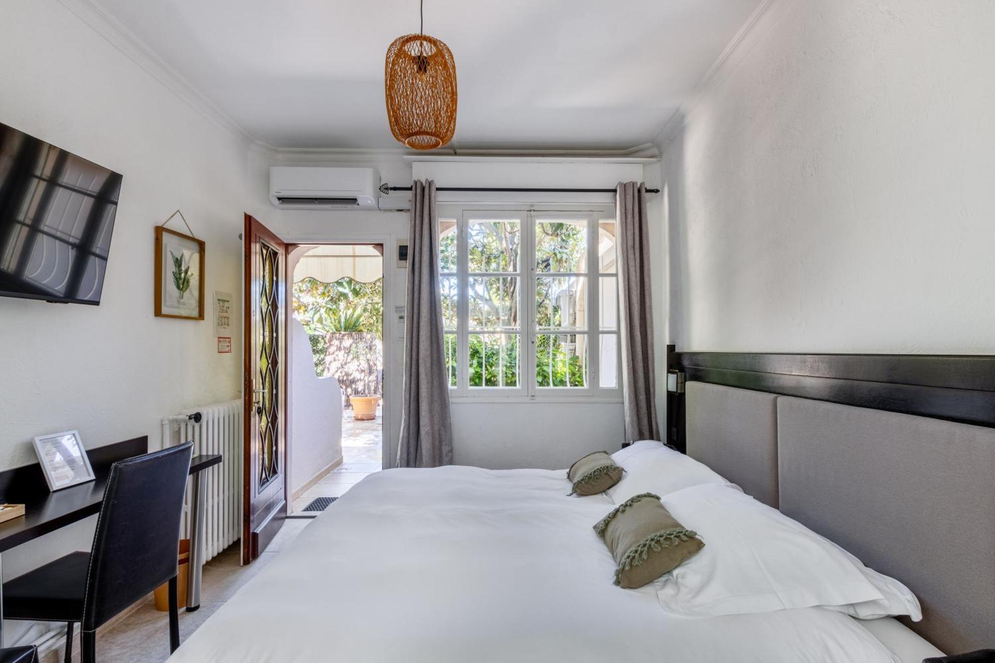 Comfort Double or Twin Room