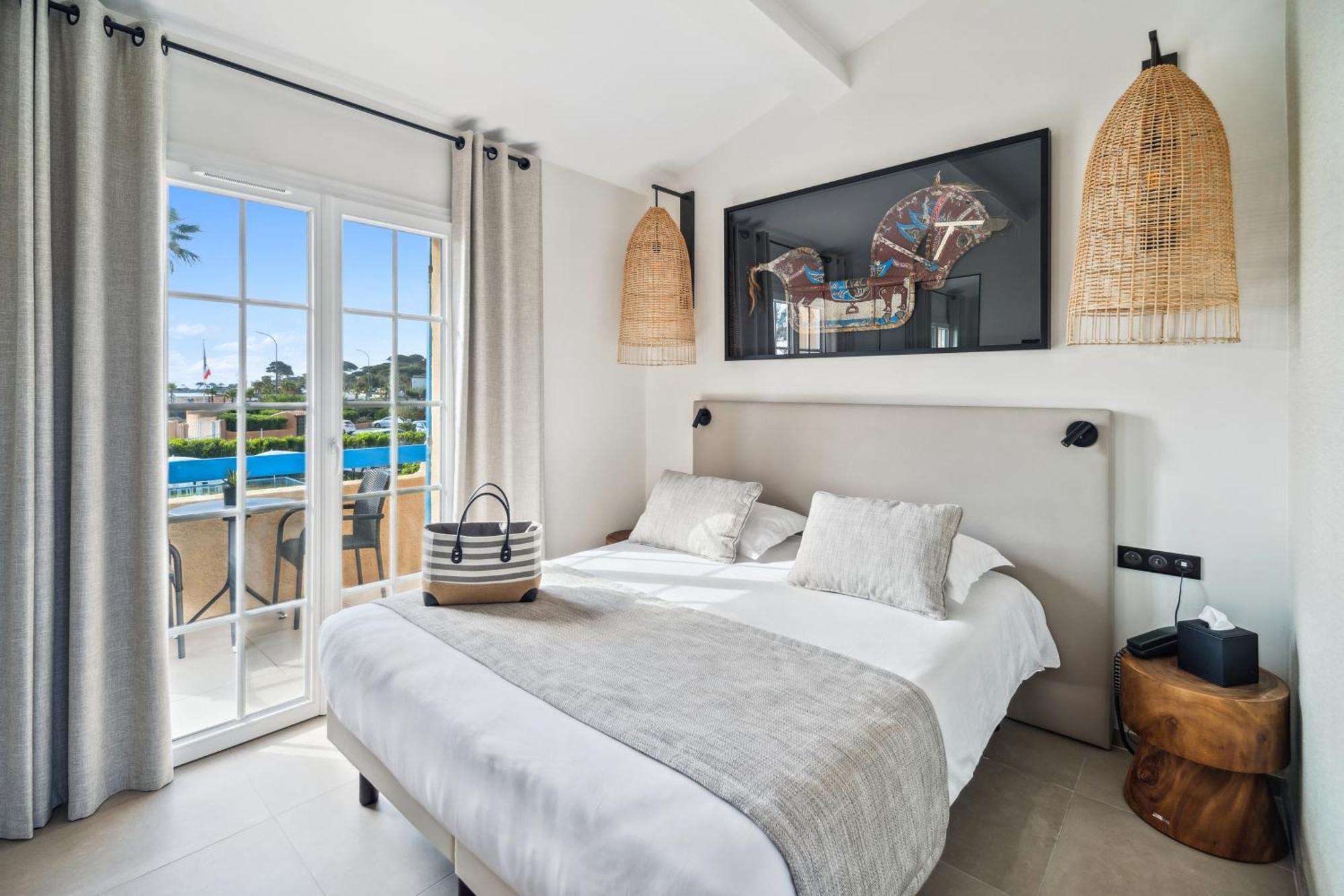 Superior Double Room Balcony Sea View