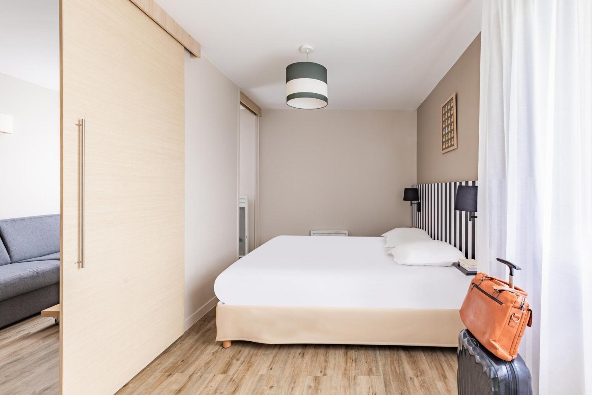 One Bedroom Apartment