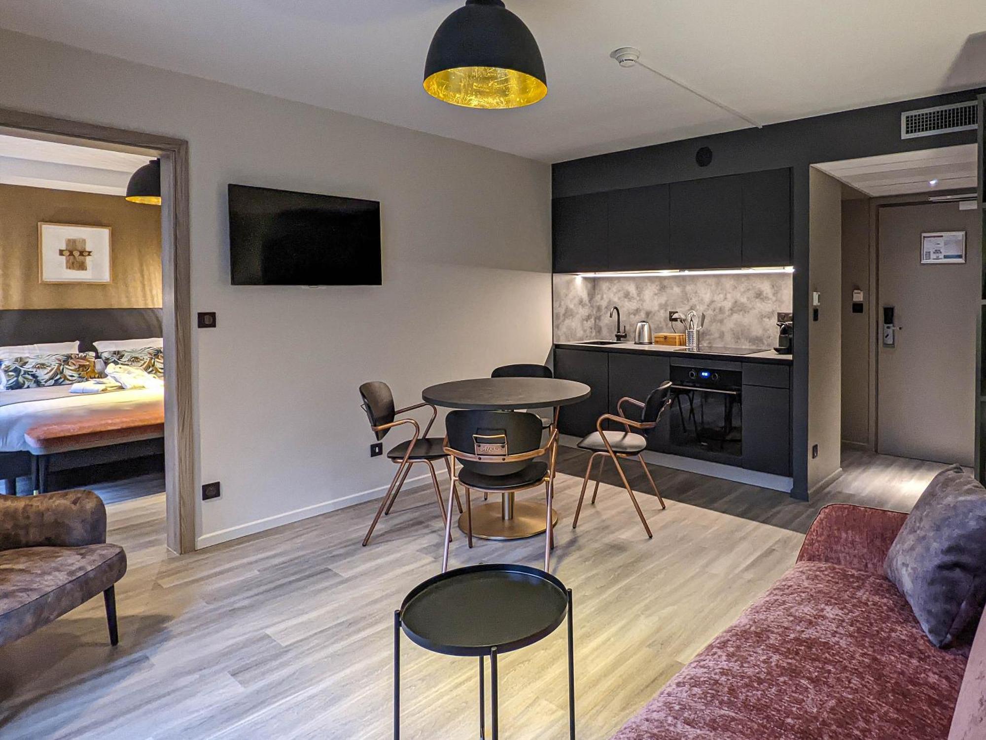 Suite Apartment