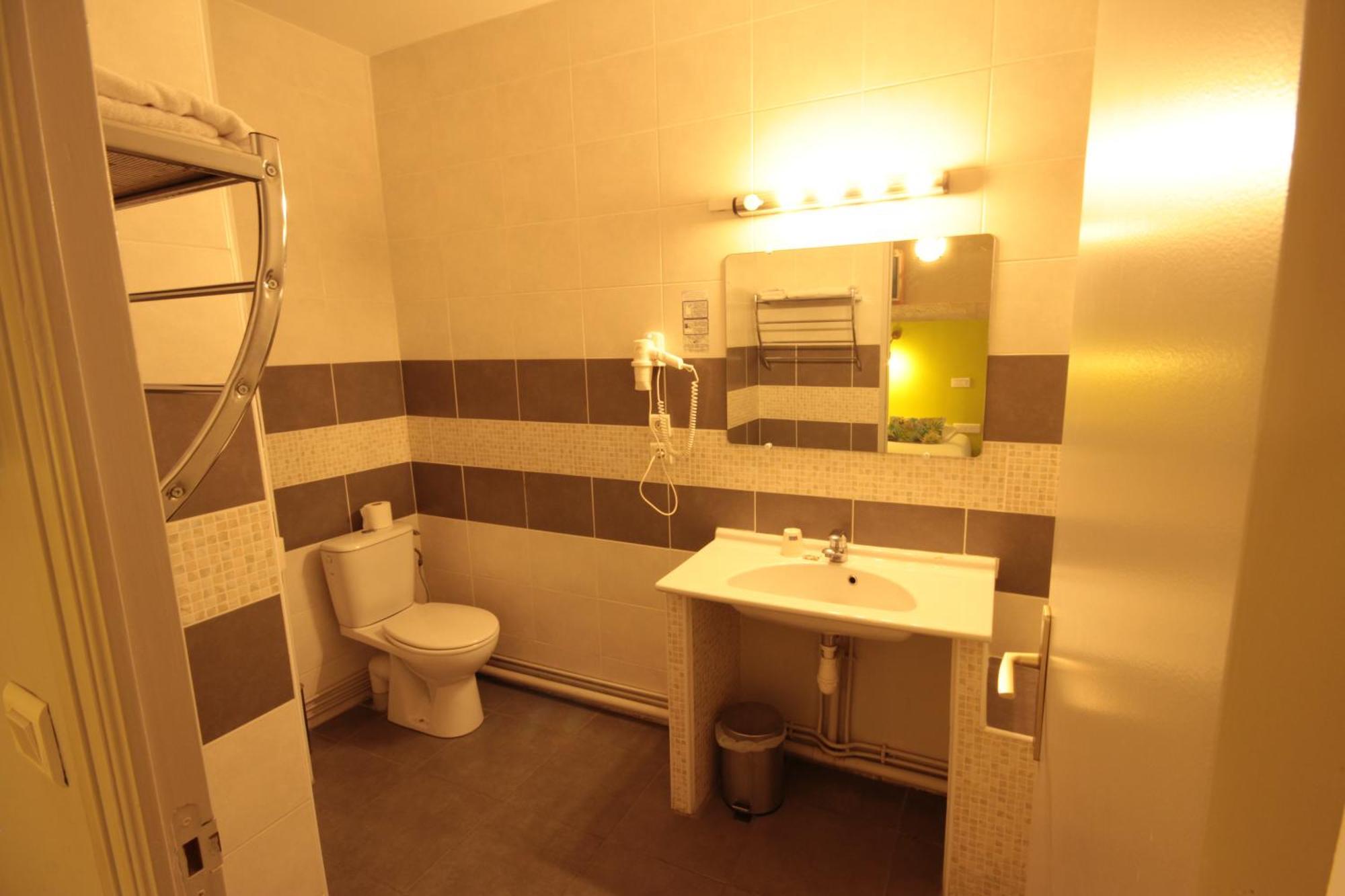 Family Room Bath