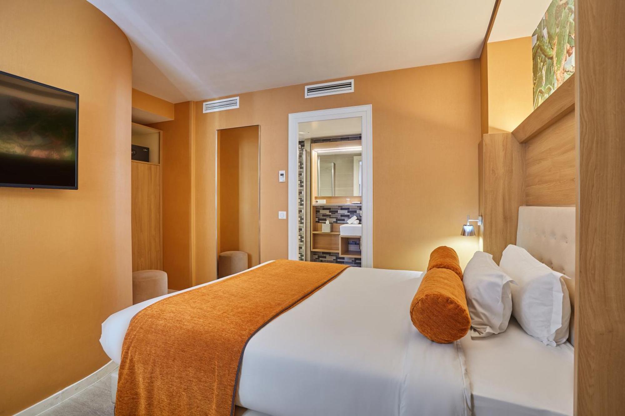 Small Double Room
