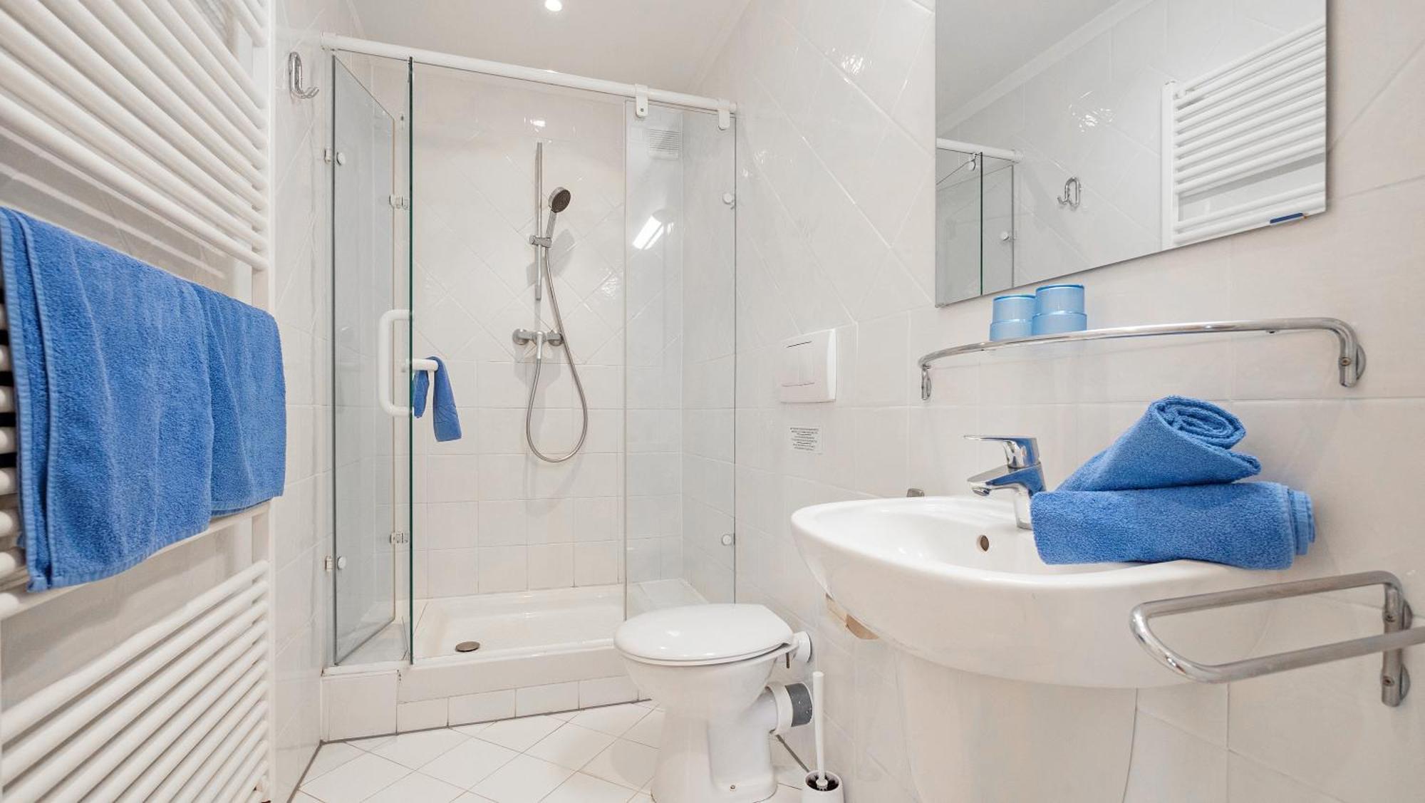 Three-Bedroom Apartment Easy access