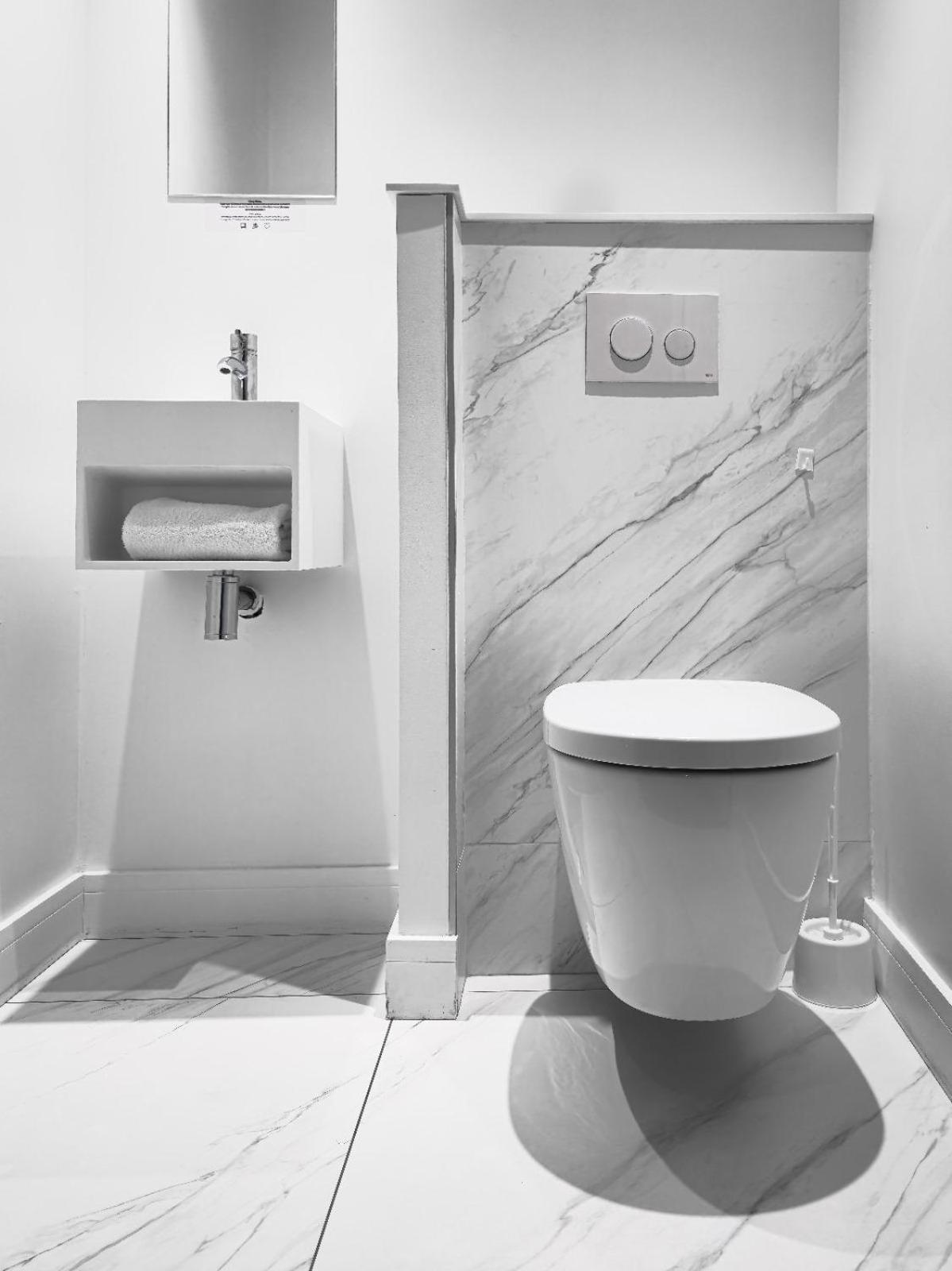 Suite Sauna Access