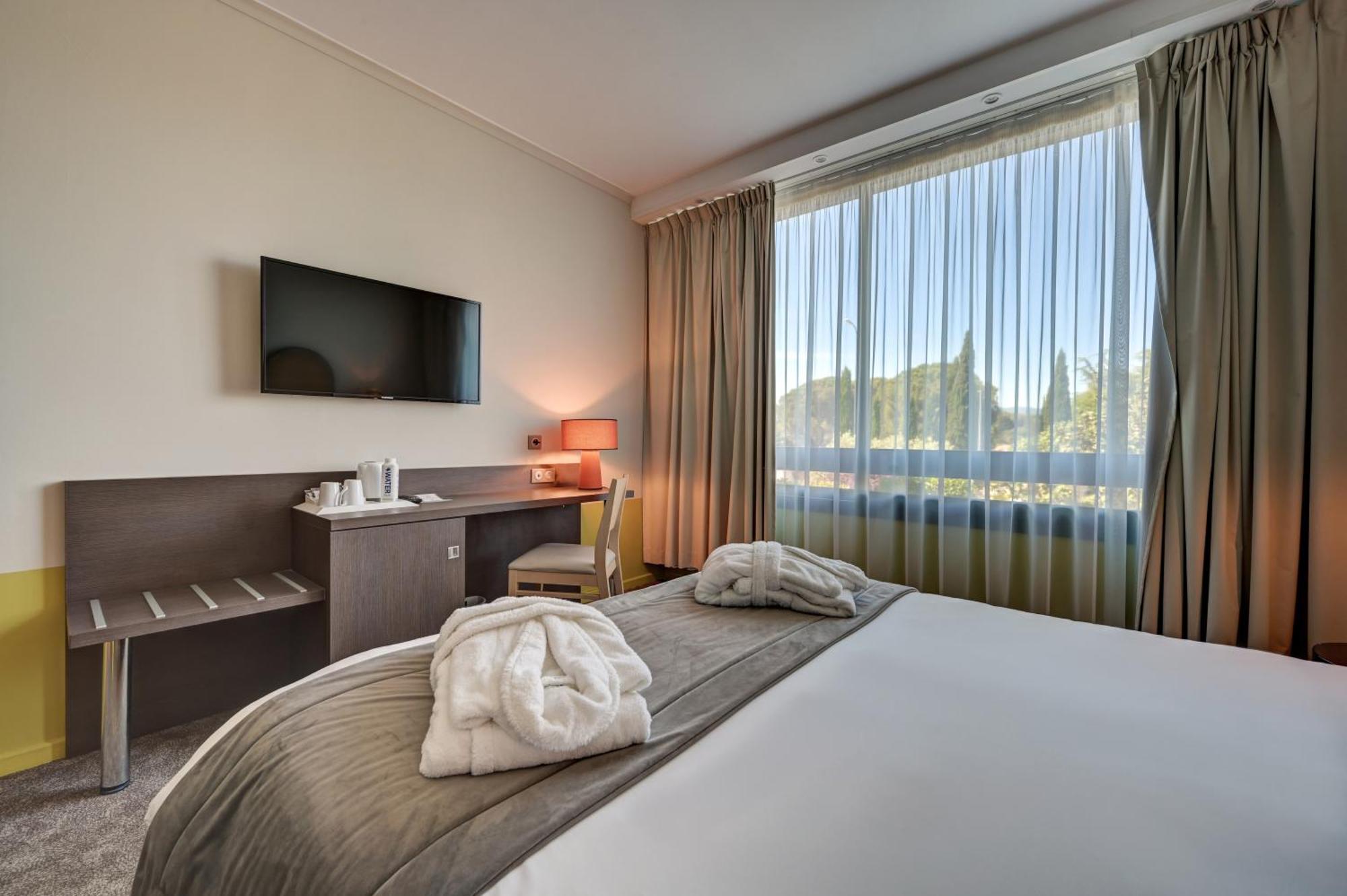Standard Double Room Non-Smoking