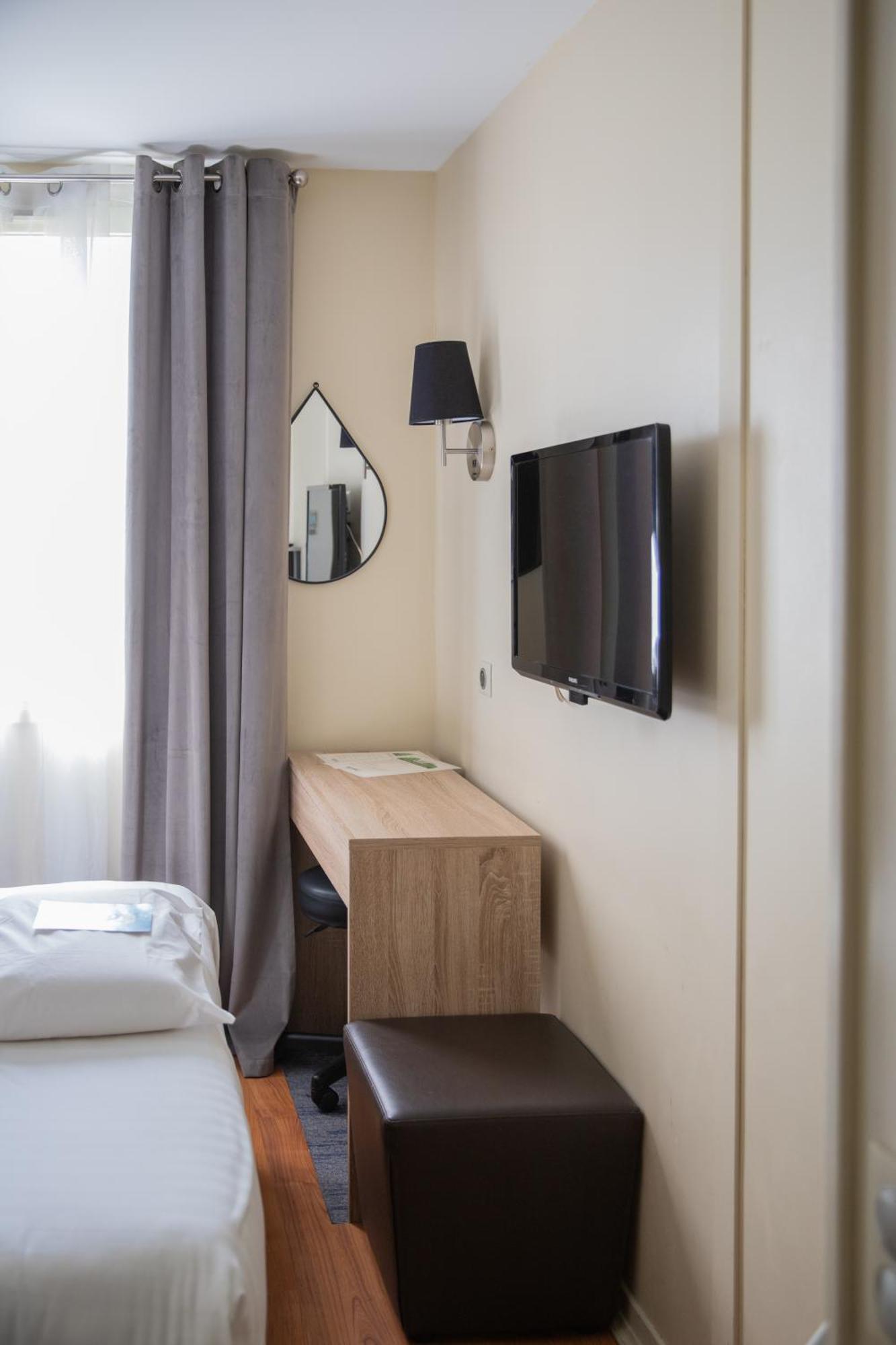 1 Double Bed