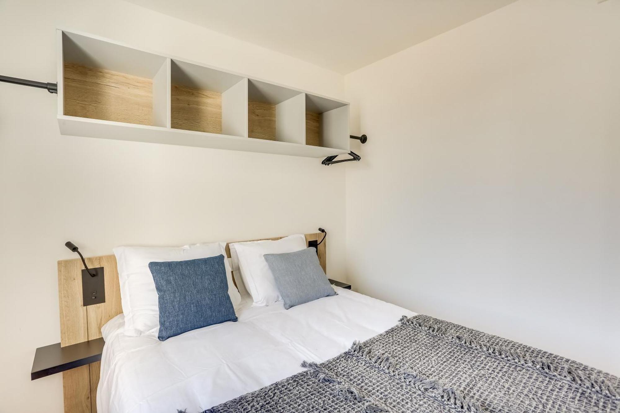 Apartment Bedroom Two Single Beds