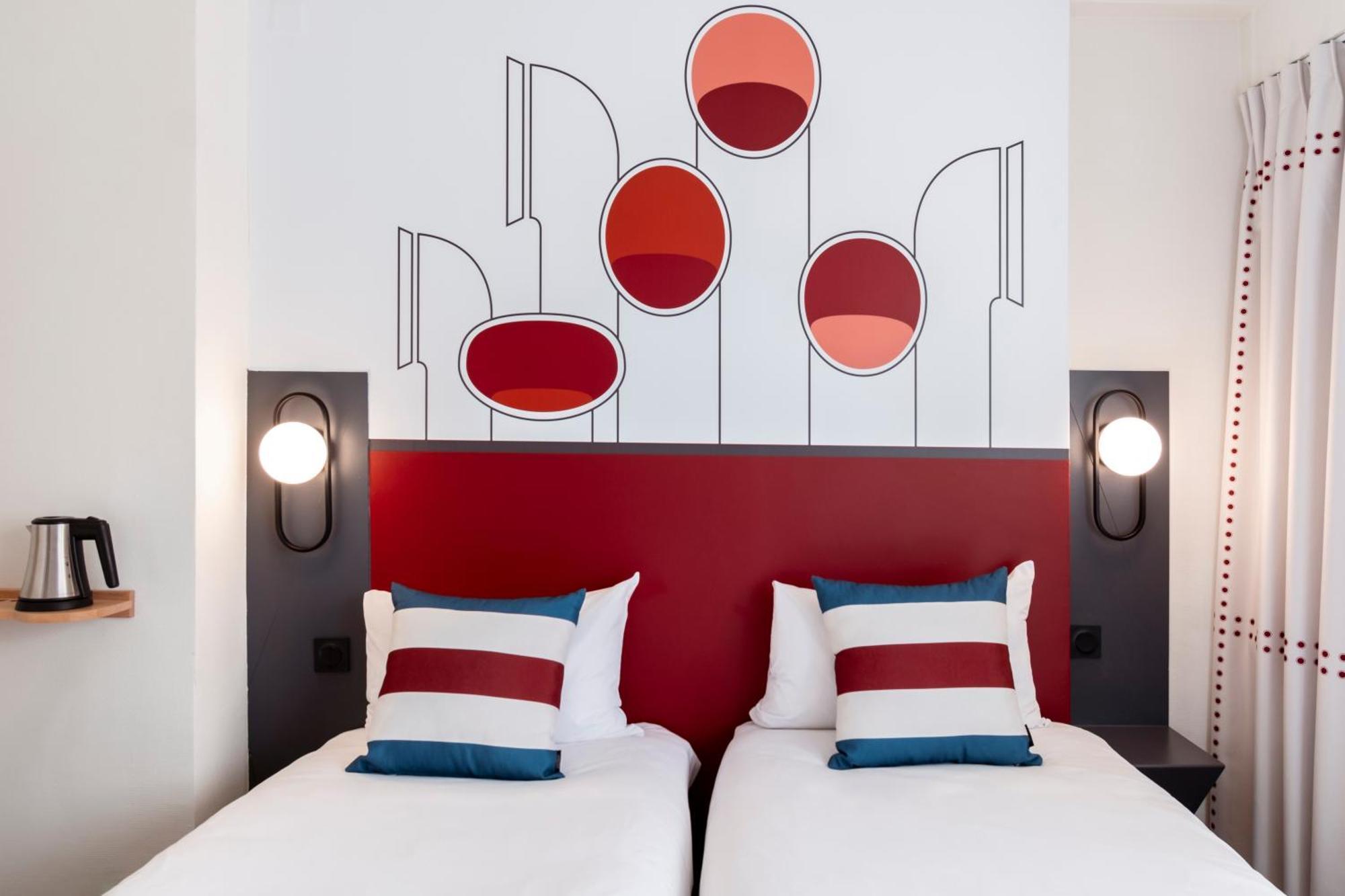 Standard Twin Room