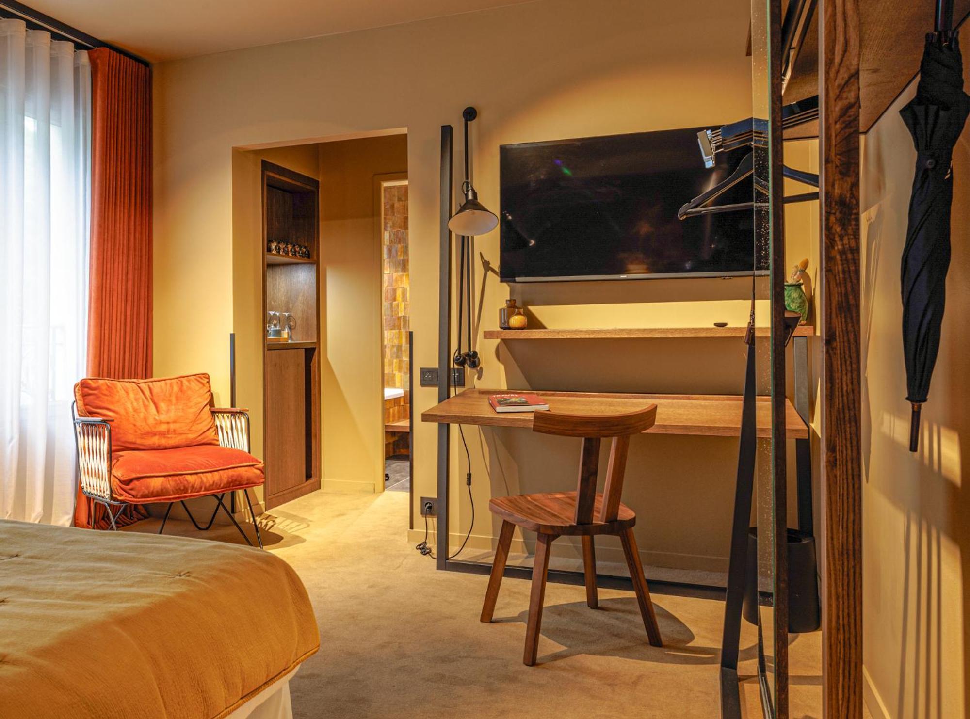 Esquisse Room