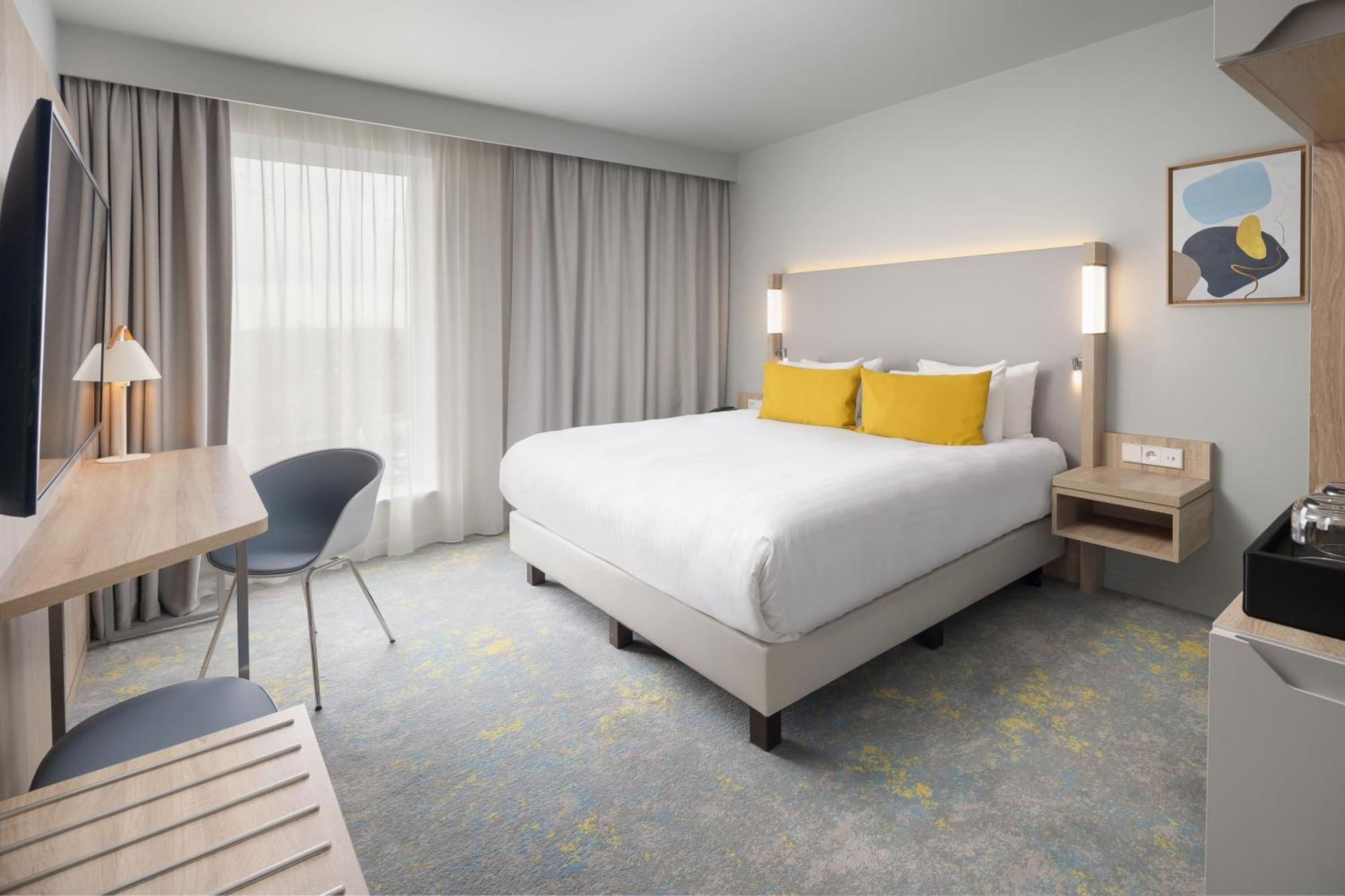 Standard King Room