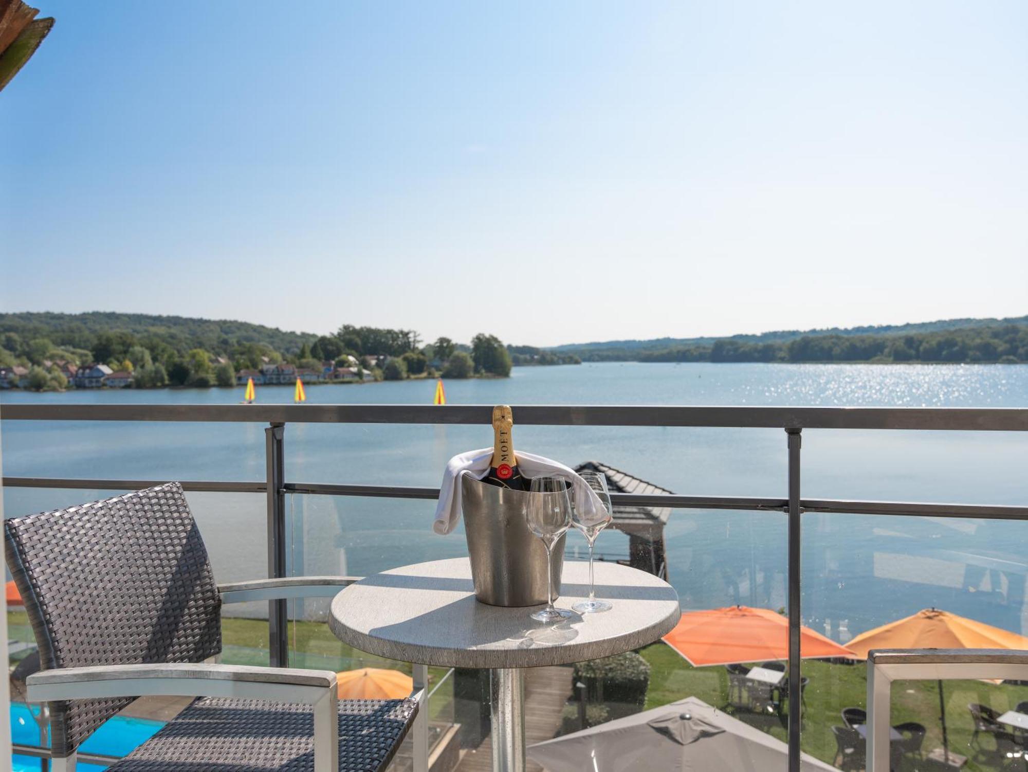 Deluxe Room Lake View
