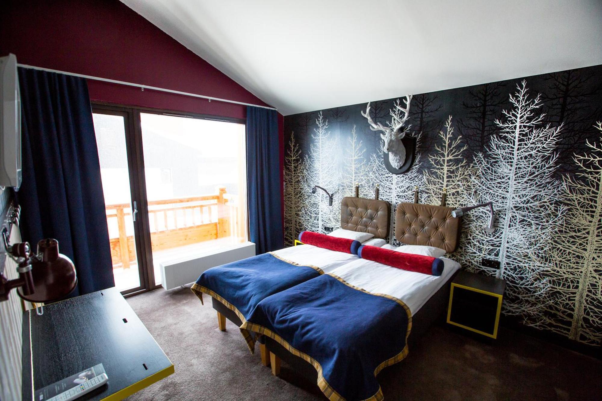Large Double Room Balcony mountain view