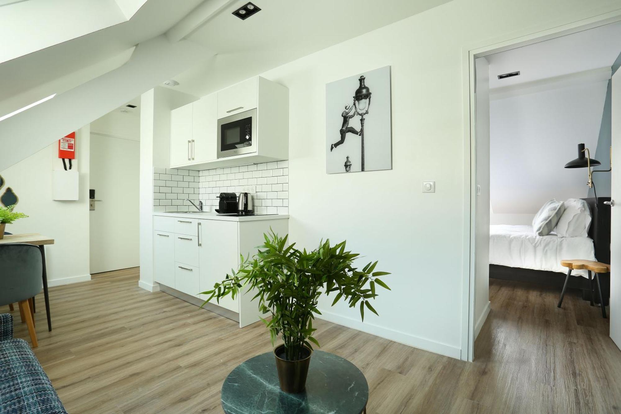 1 Bedroom Apartment