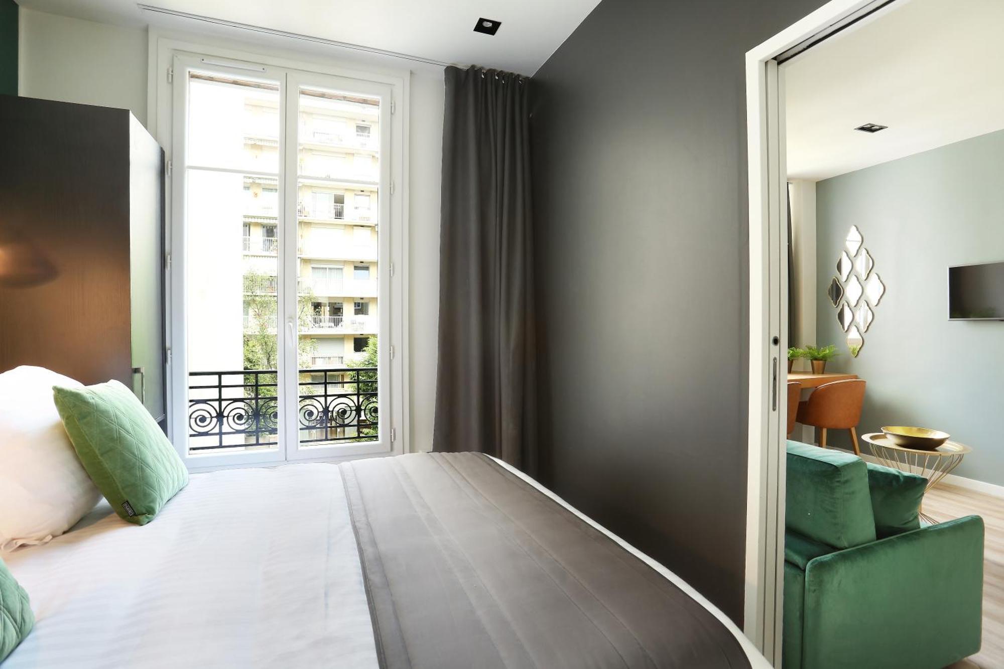 1 Bedroom Apartment Sofa Bed