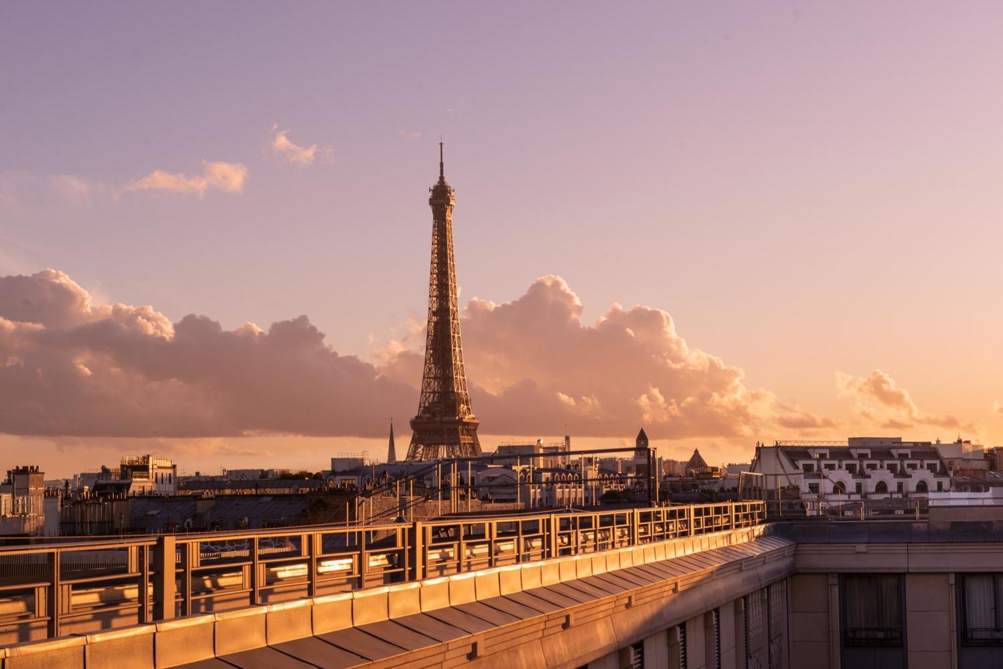 Prestige Room Eiffel View