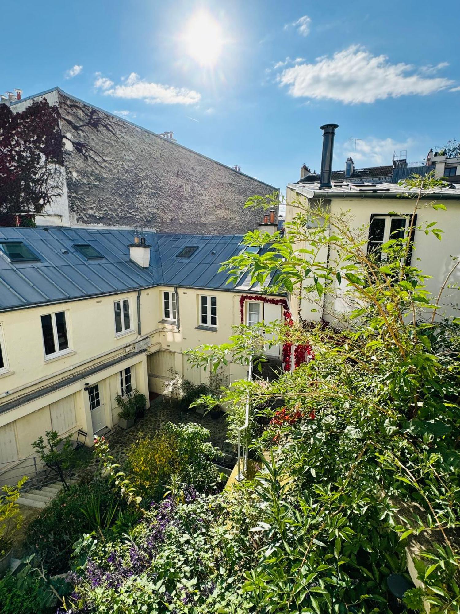 Deluxe Double Room Garden View