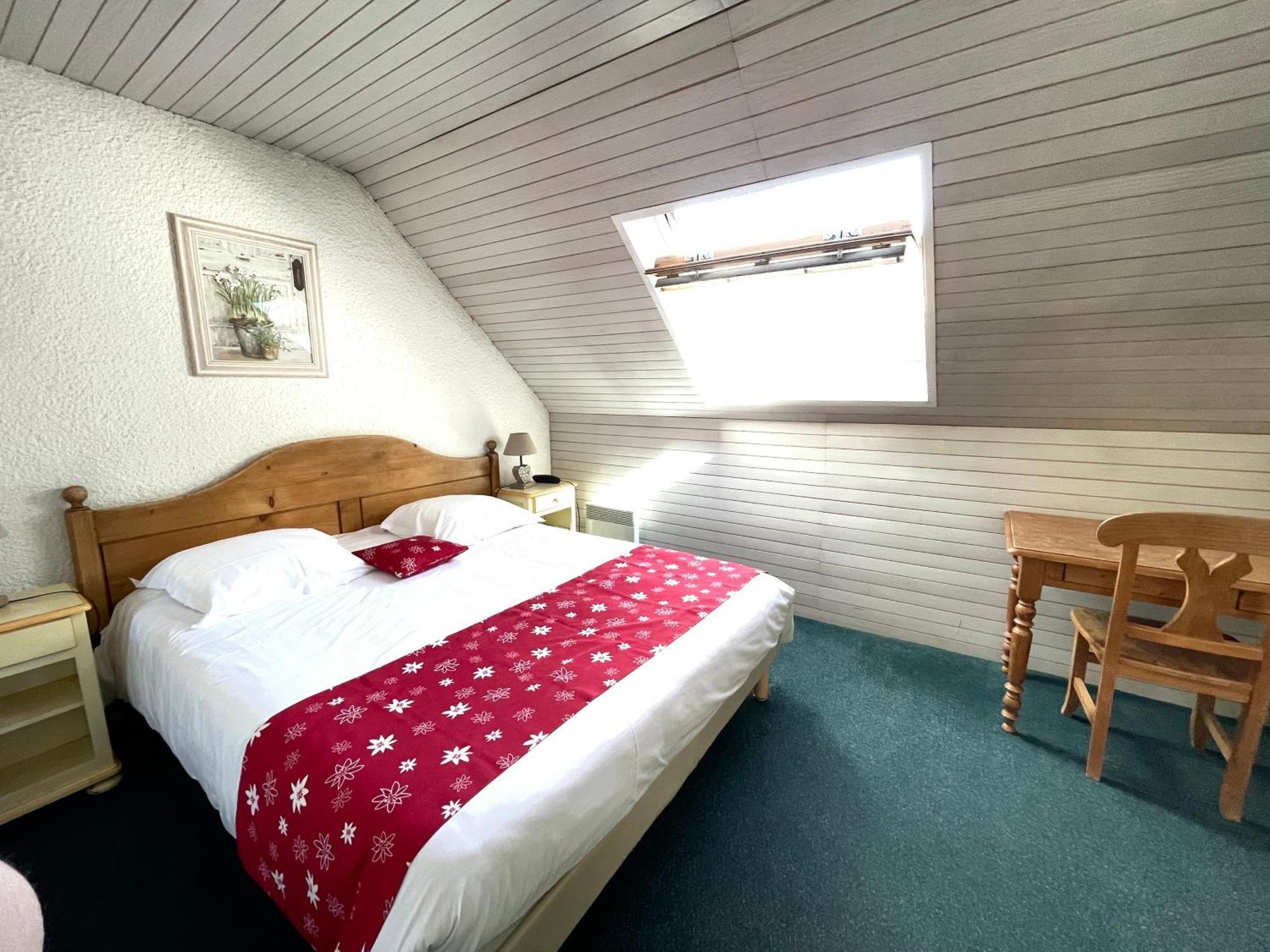 Classic Double Room Lake Side
