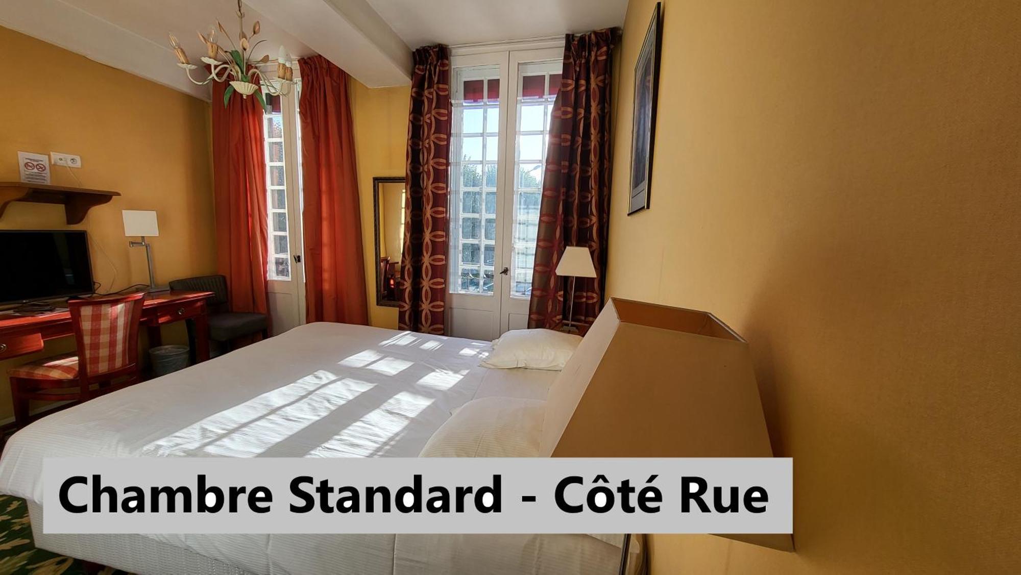 Standard Double Room Shower