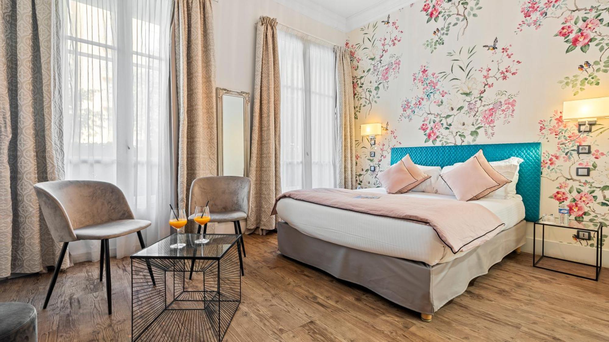 Superior Double Room City View