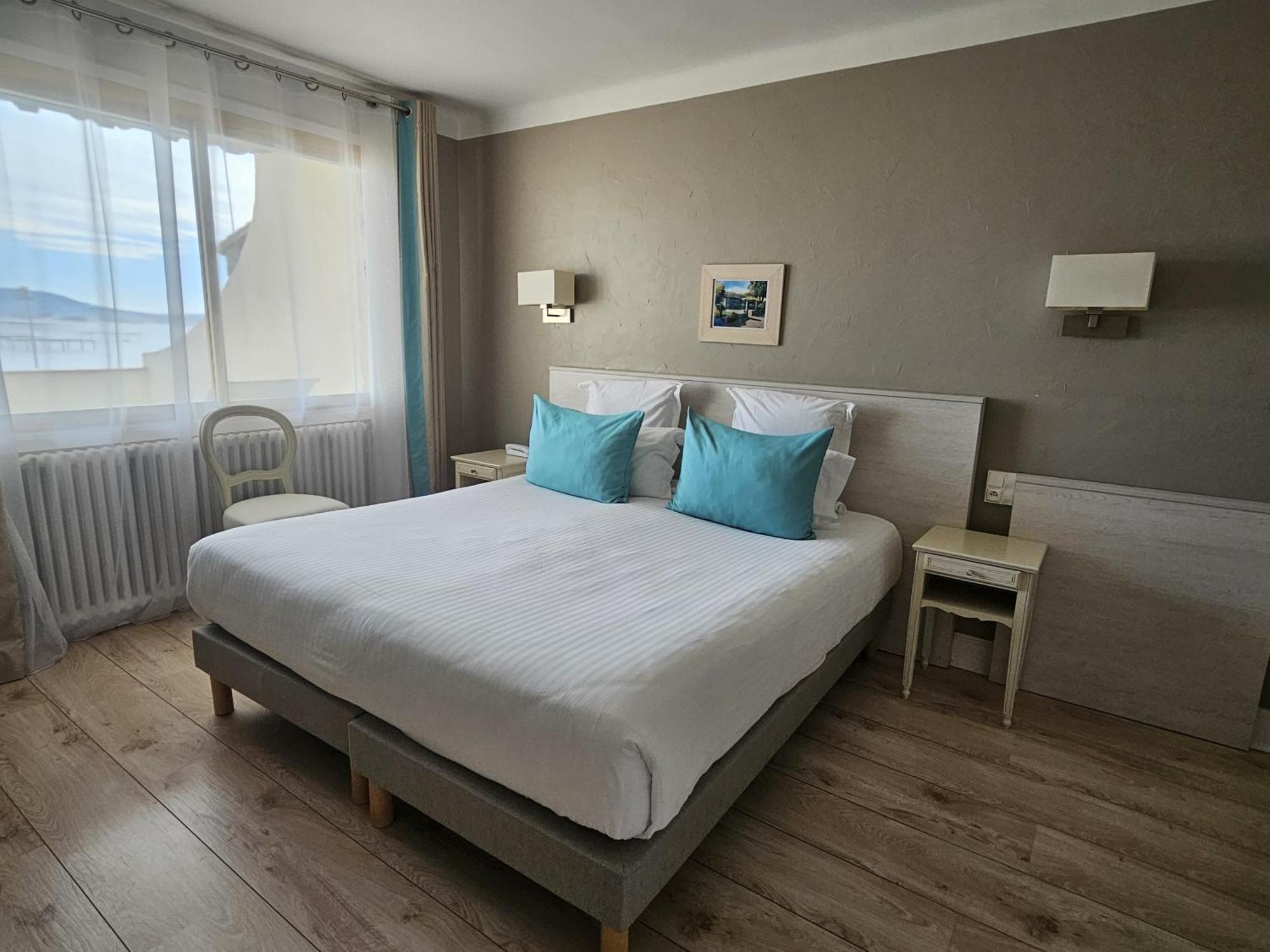 Standard Double Room Pond Front View Terrace