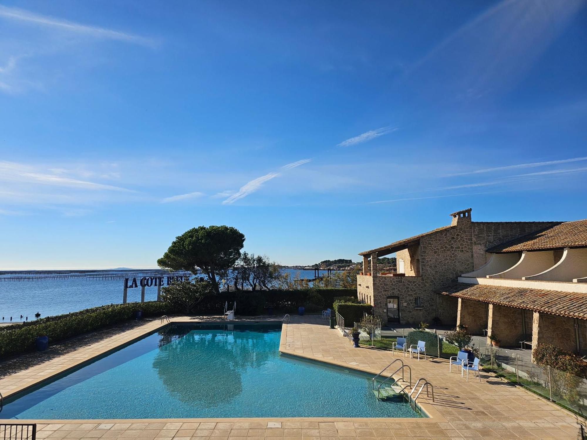 Standard Double Room Terrace Pond Front View