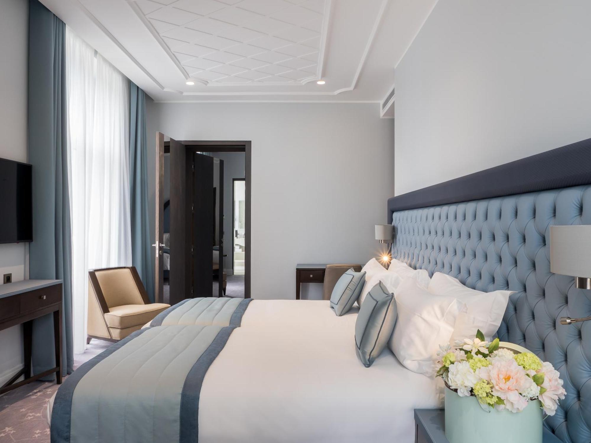 Large Double Room