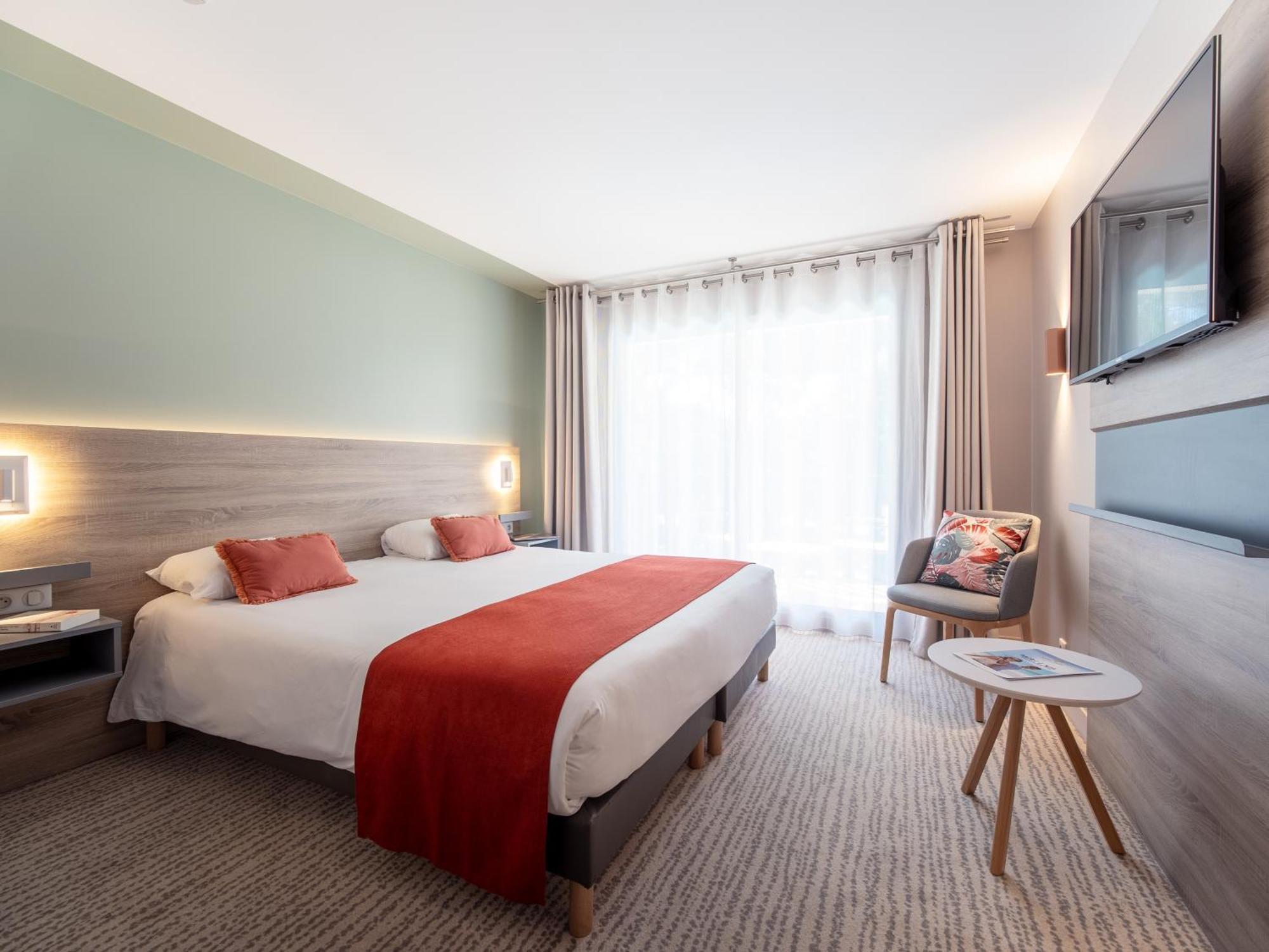 Double Room Ground Floor Forest View Spa Access