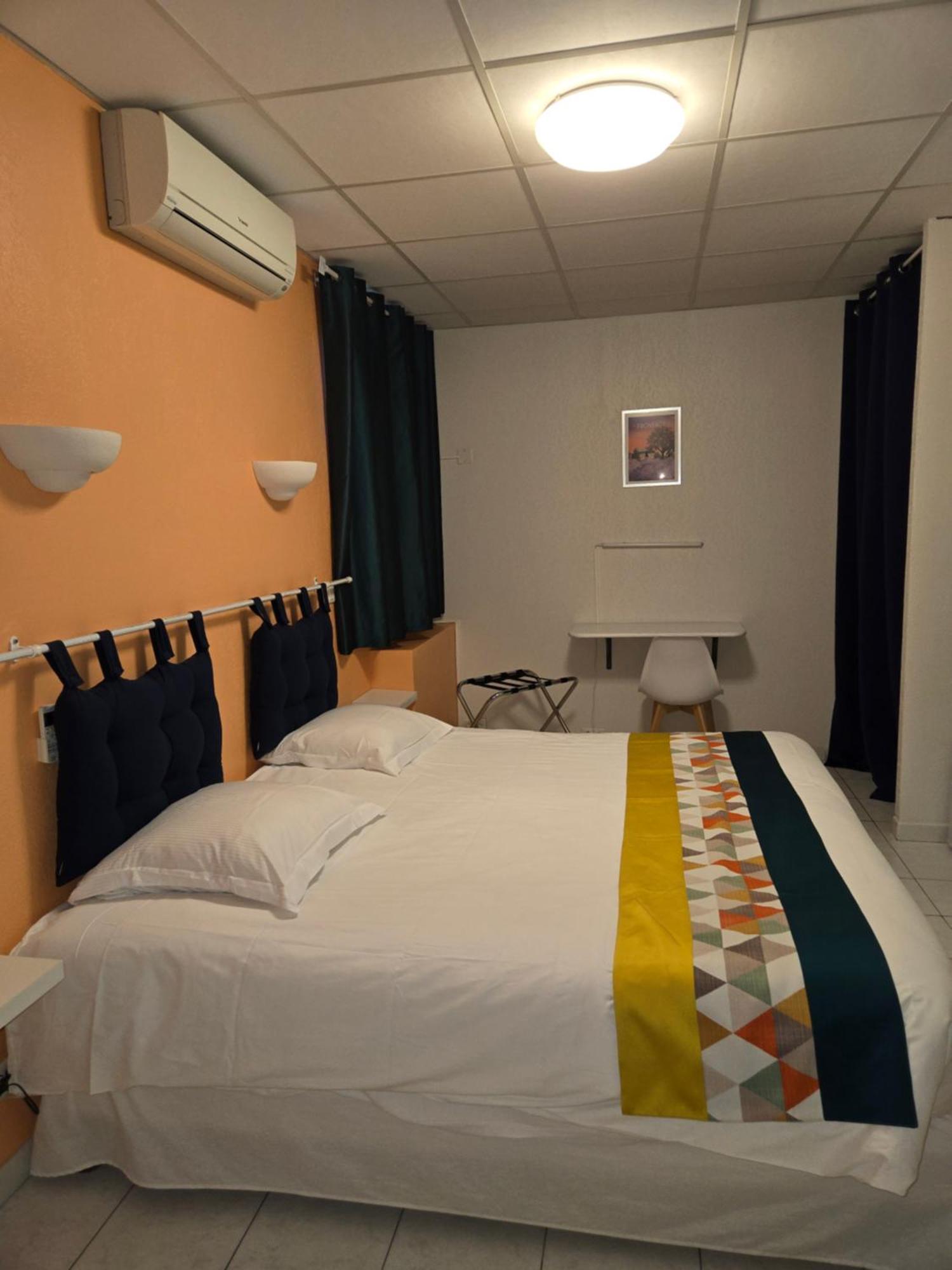 Large Double Room