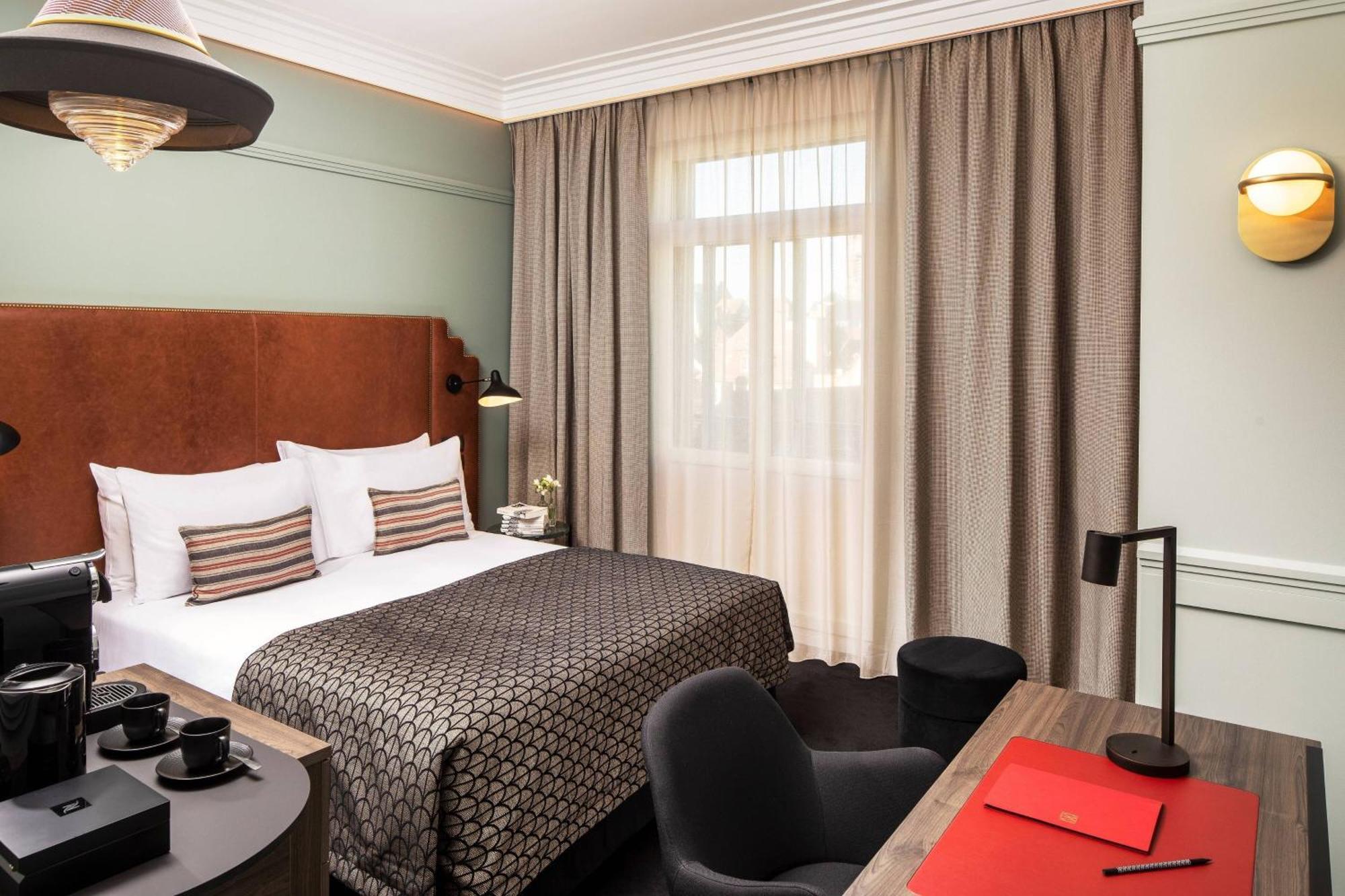 Superior Queen Room