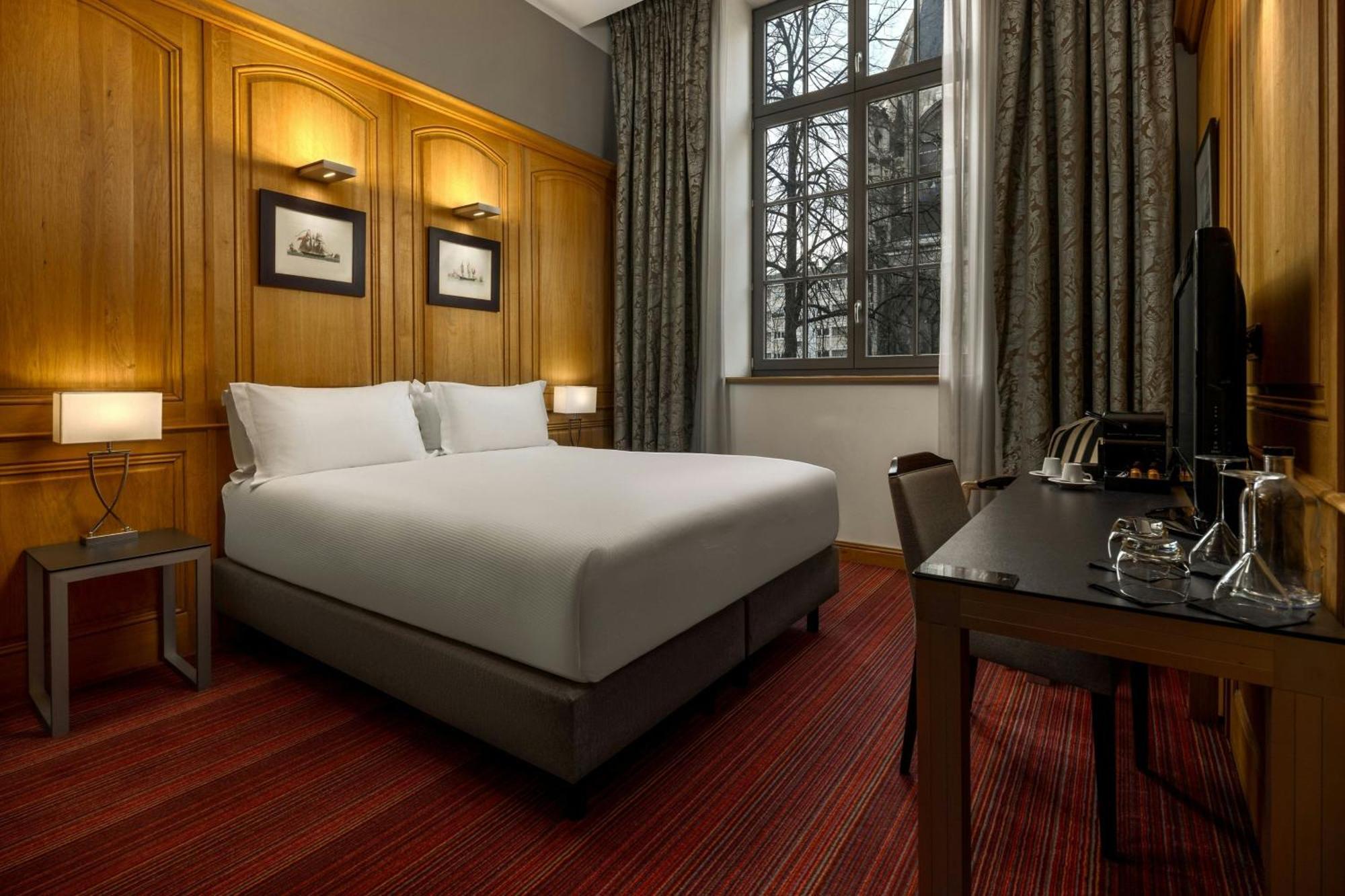 Guest room 1 Double Limited view