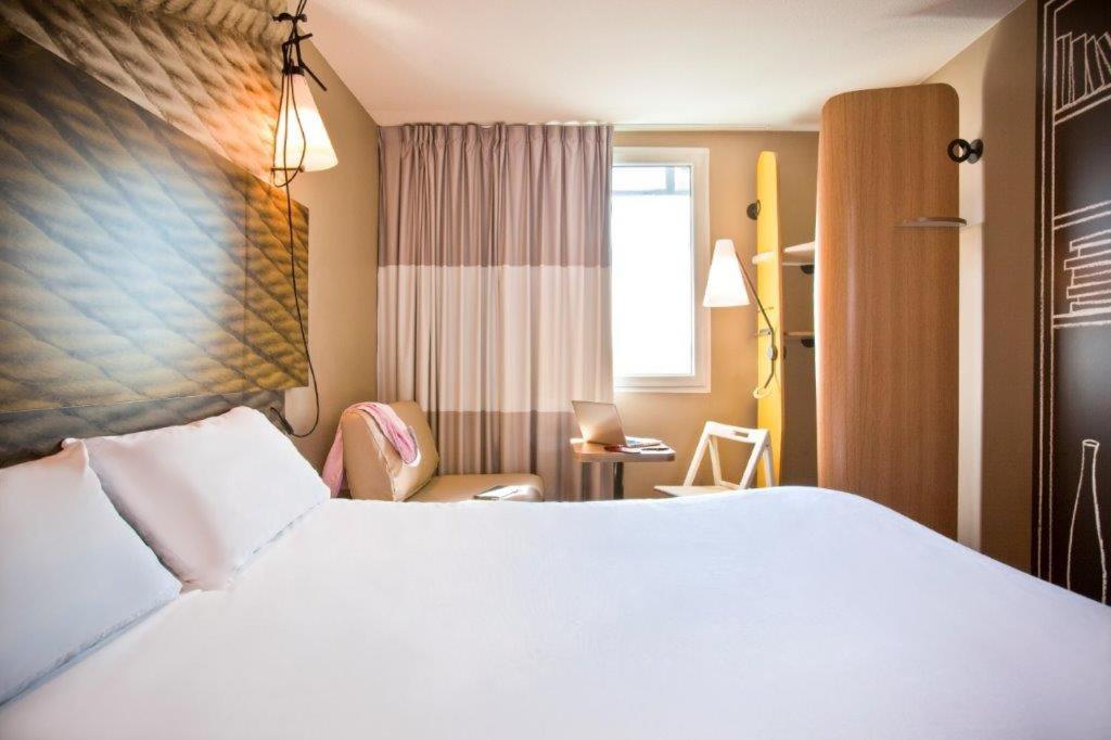 Standard Room 1 Double 1 Single Bed