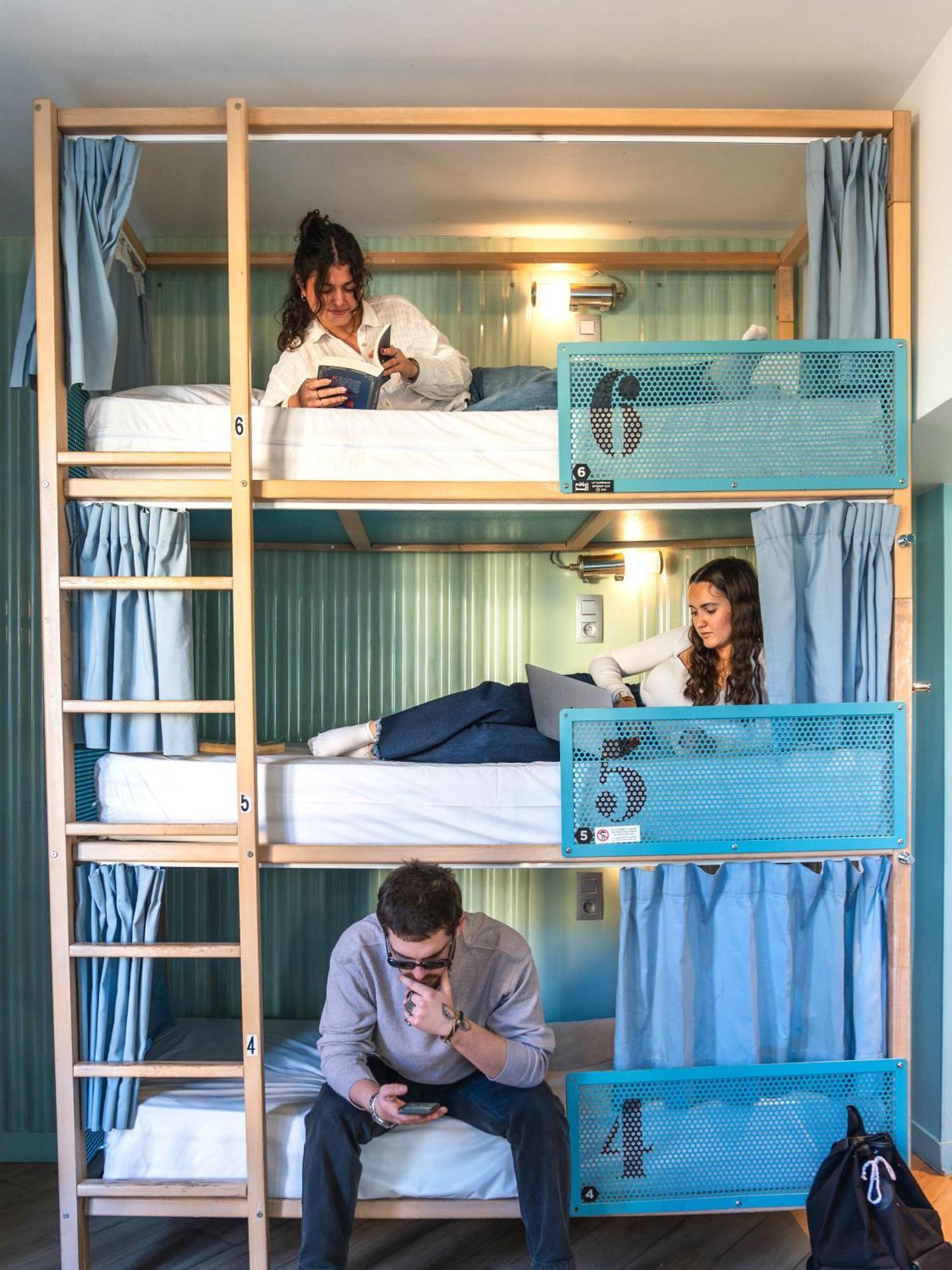 Bed 6-Bed Mixed Dormitory Room
