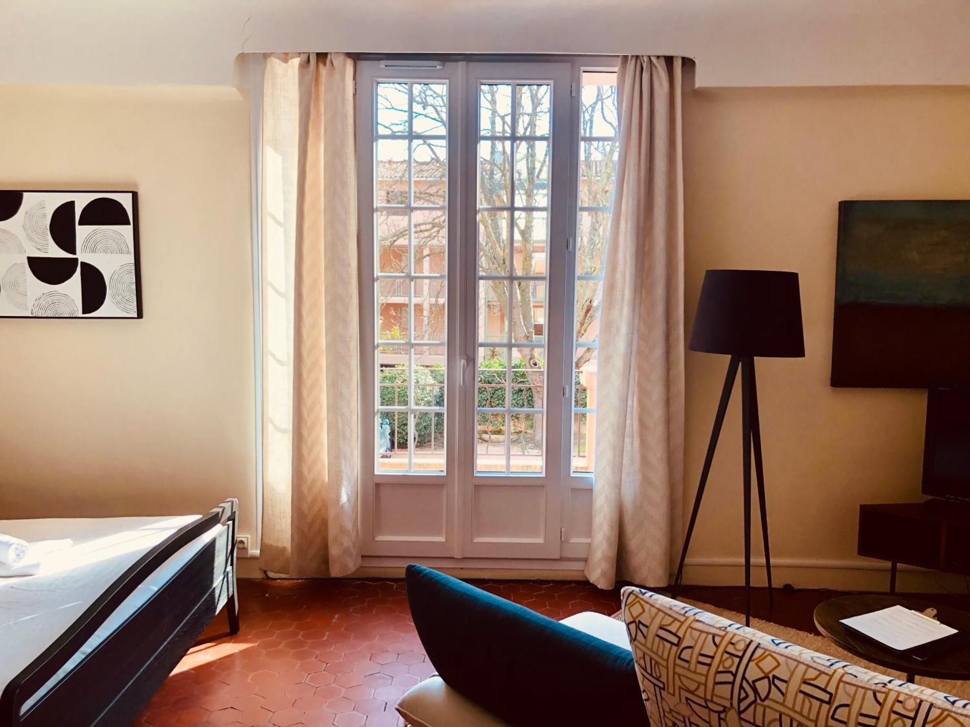 One-Bedroom Suite