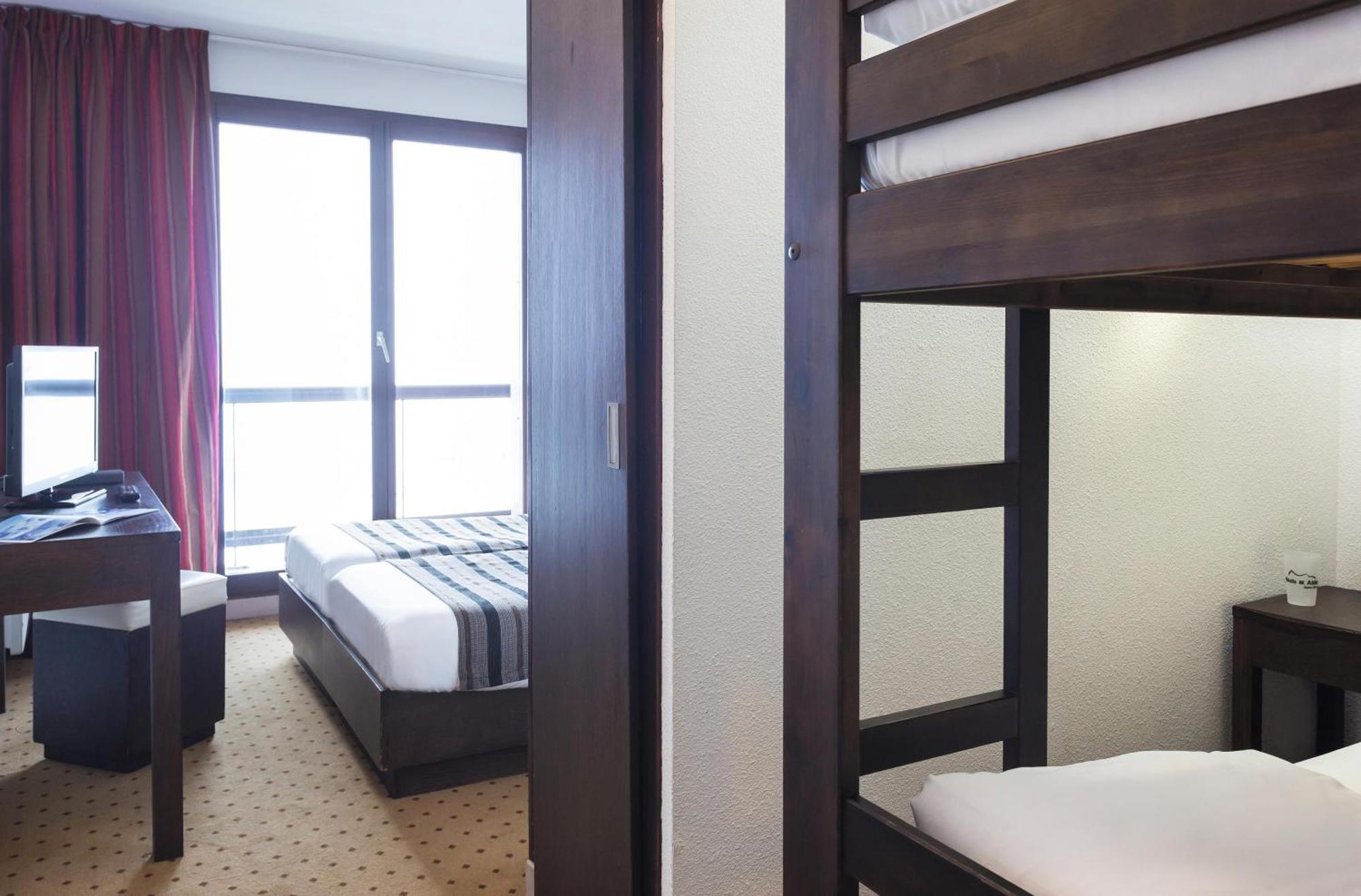 Classic Quadruple Room