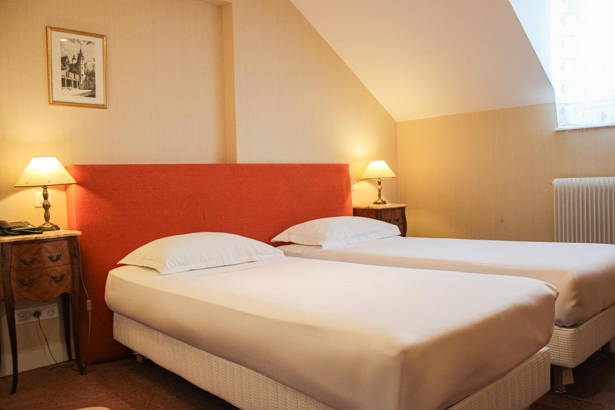 Comfort Twin Room
