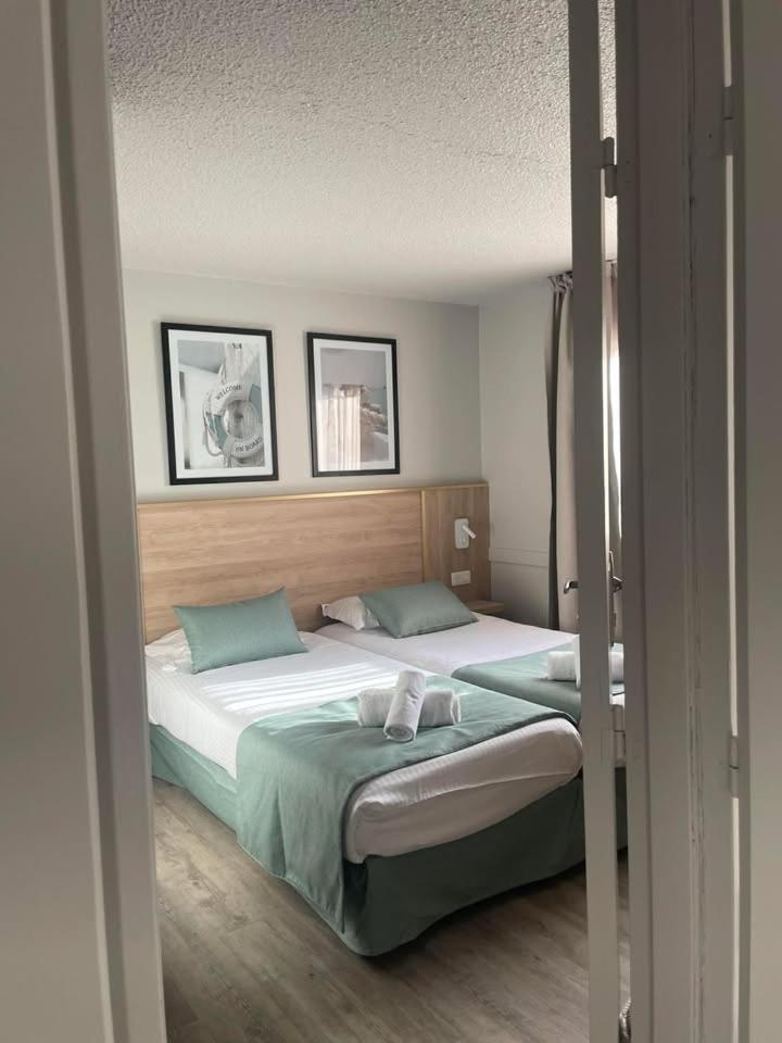 Two Connecting Double Rooms
