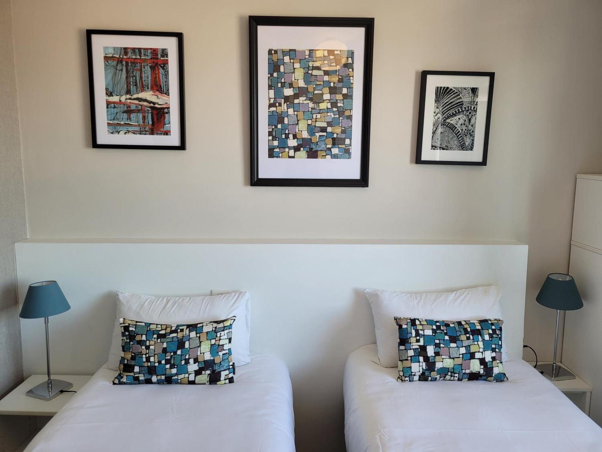 Double or Twin Room Sea View