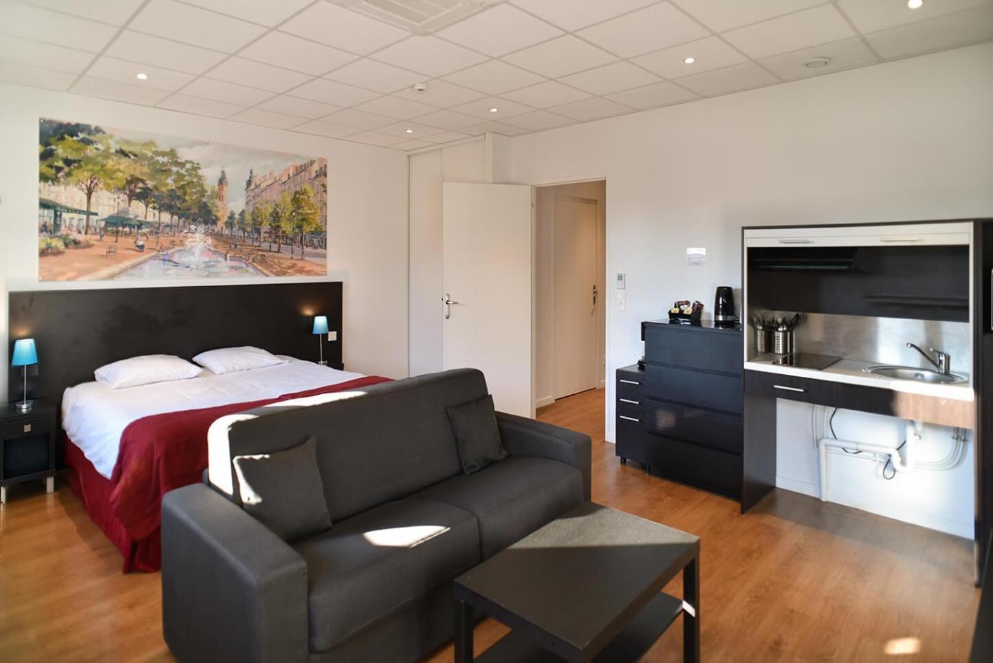 Superior Apartment